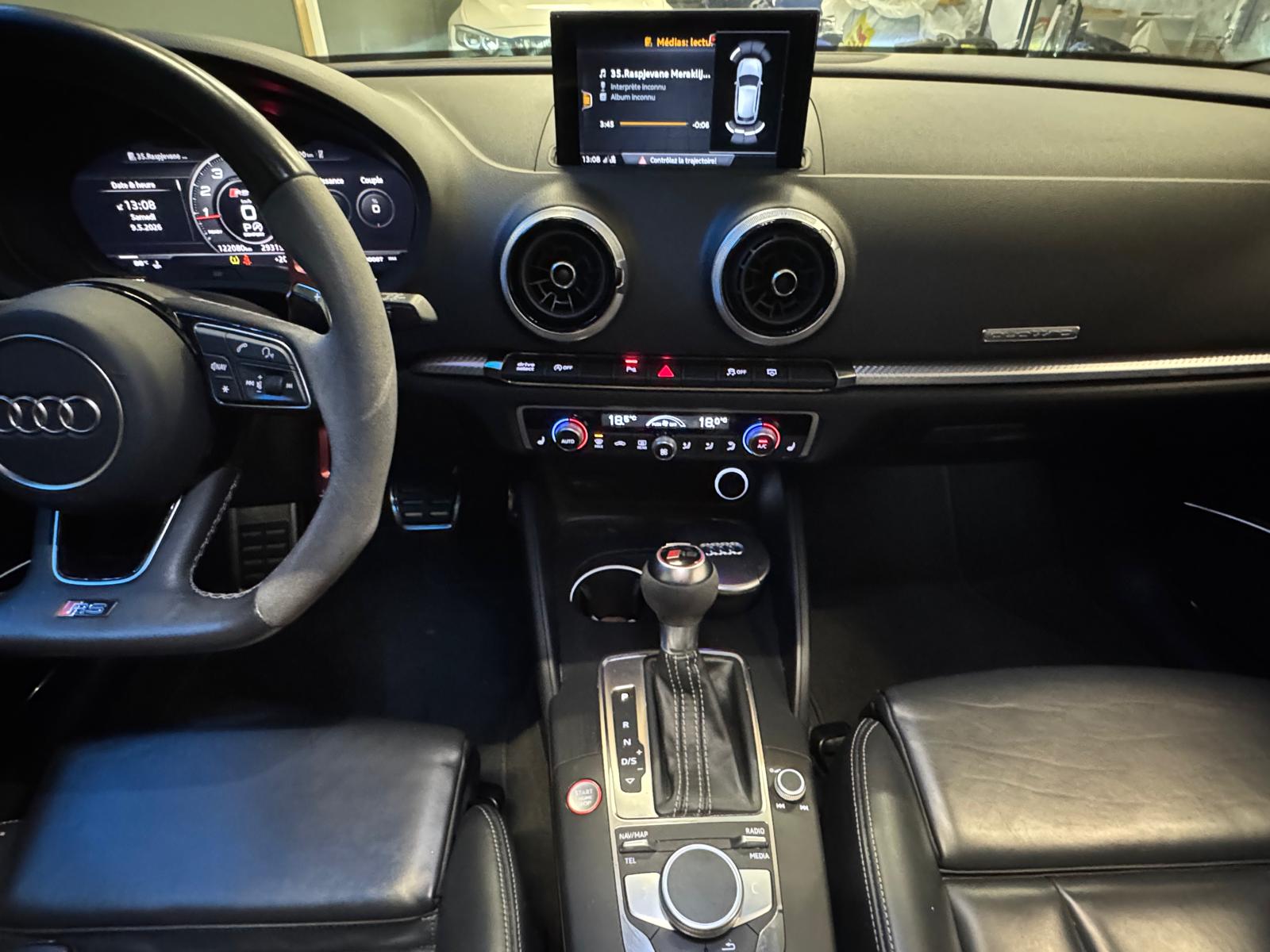 AUDI RS3 Sportback 2.5 TSI quattro S-tronic-image-14