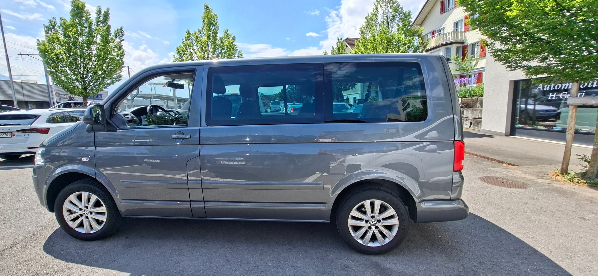VW T5 2.0 Family 4Motion DSG-image-3