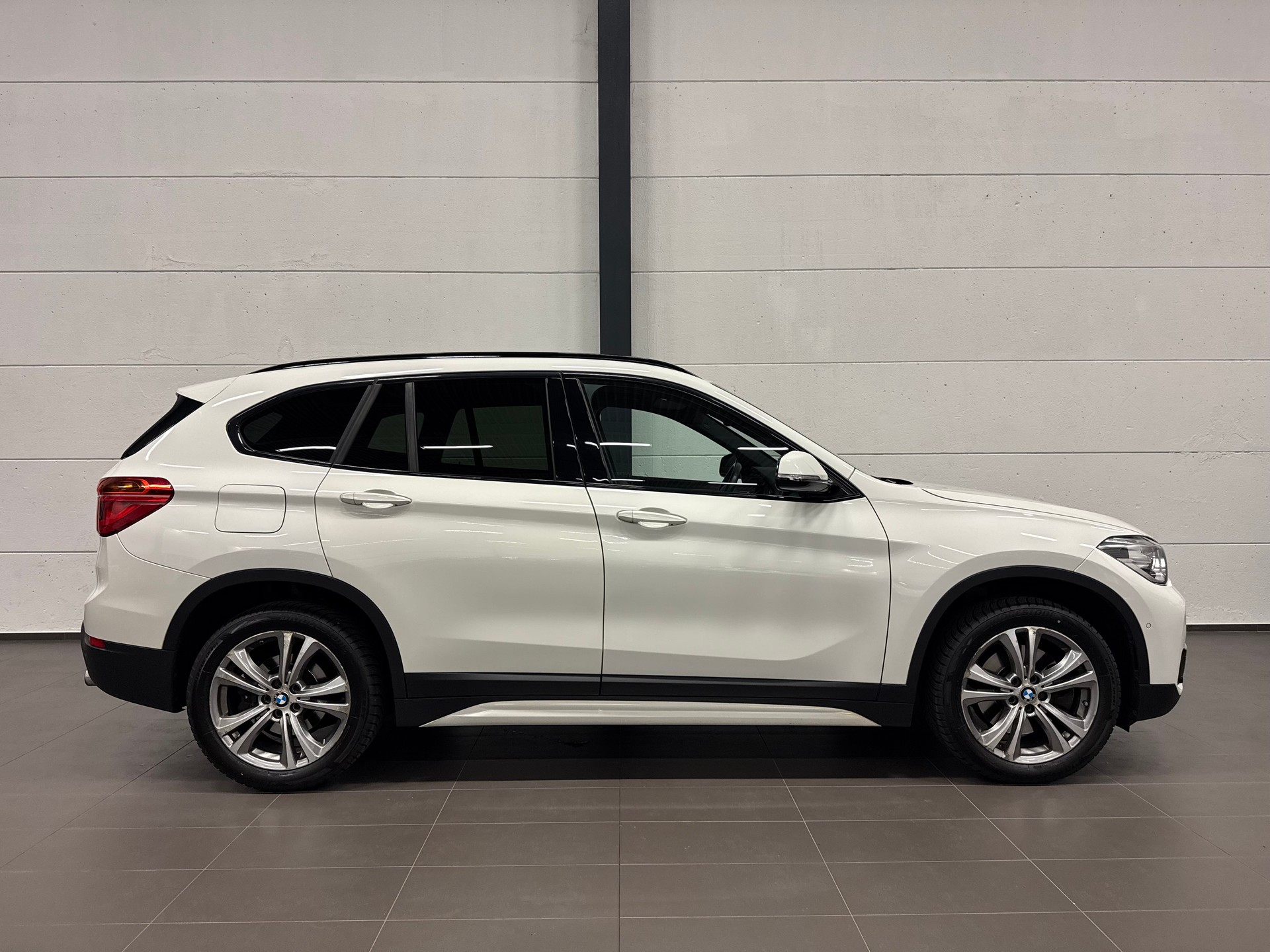 BMW X1 xDrive 20d Sport Line Steptronic-image-8