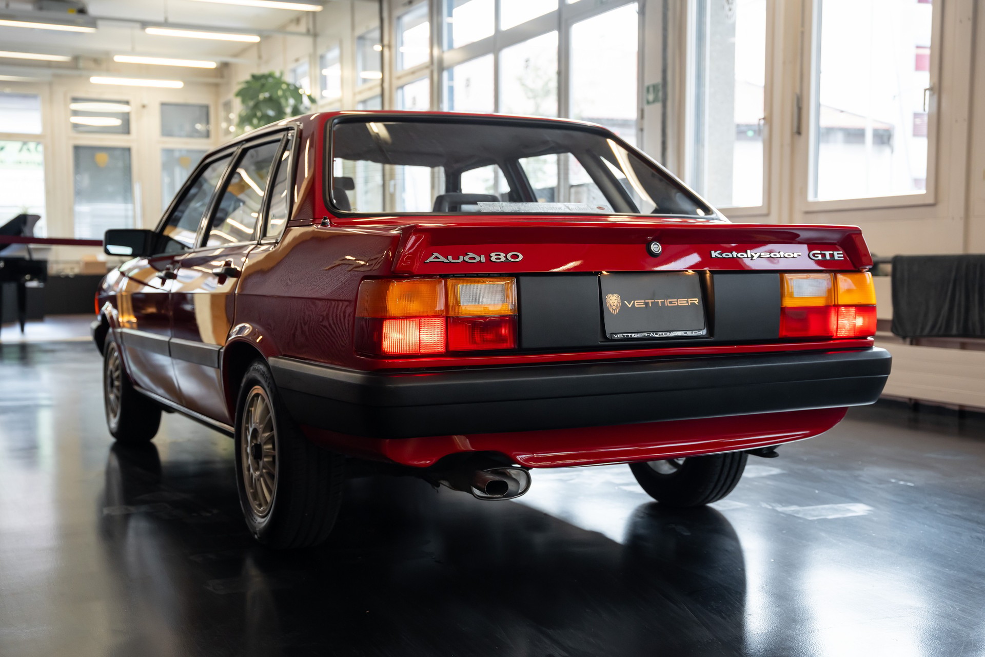 AUDI 80 1.8 GTE-showroom-element-3