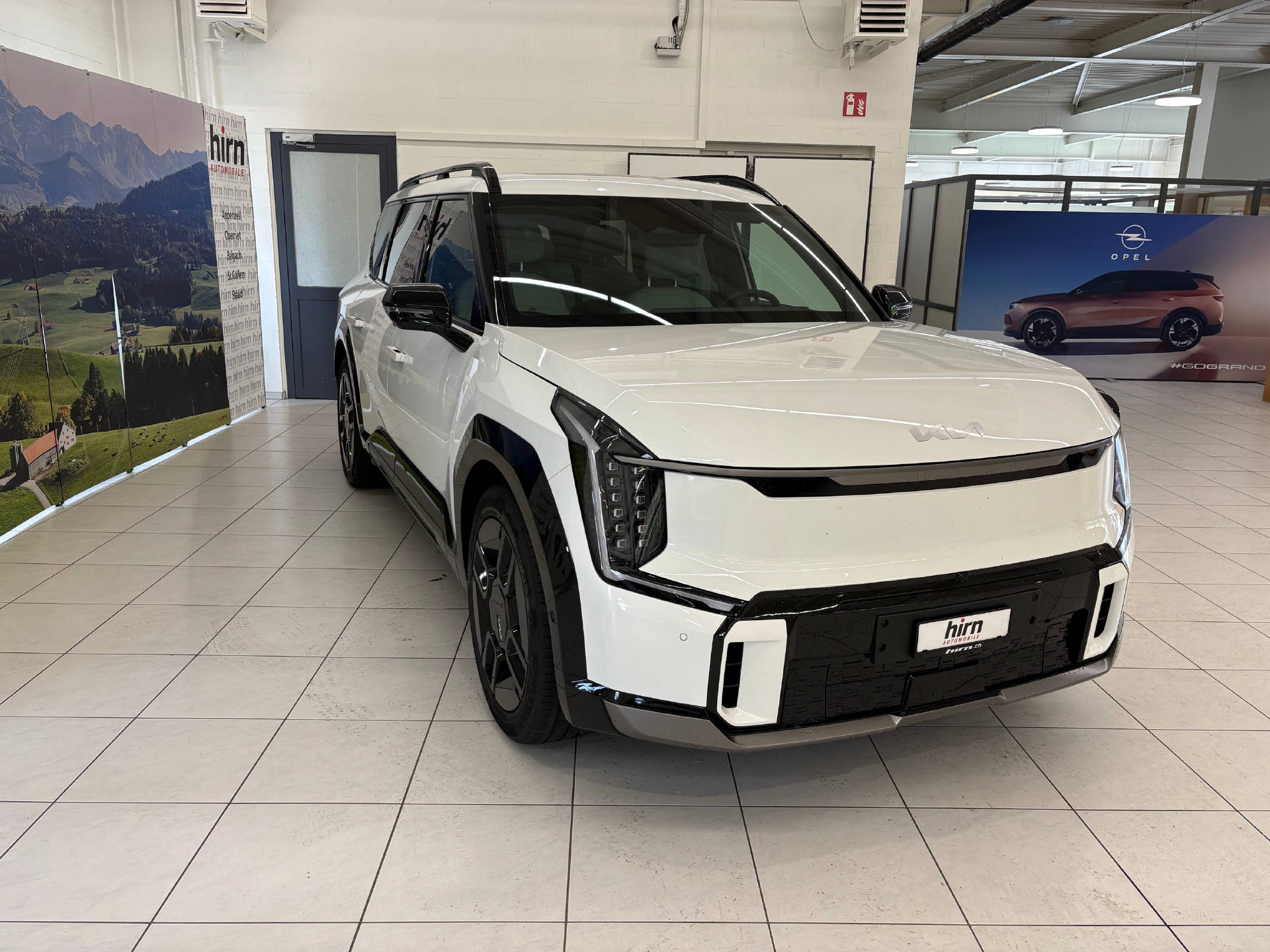 KIA EV9 99.8 kWh GT-Line 4x4-image-2