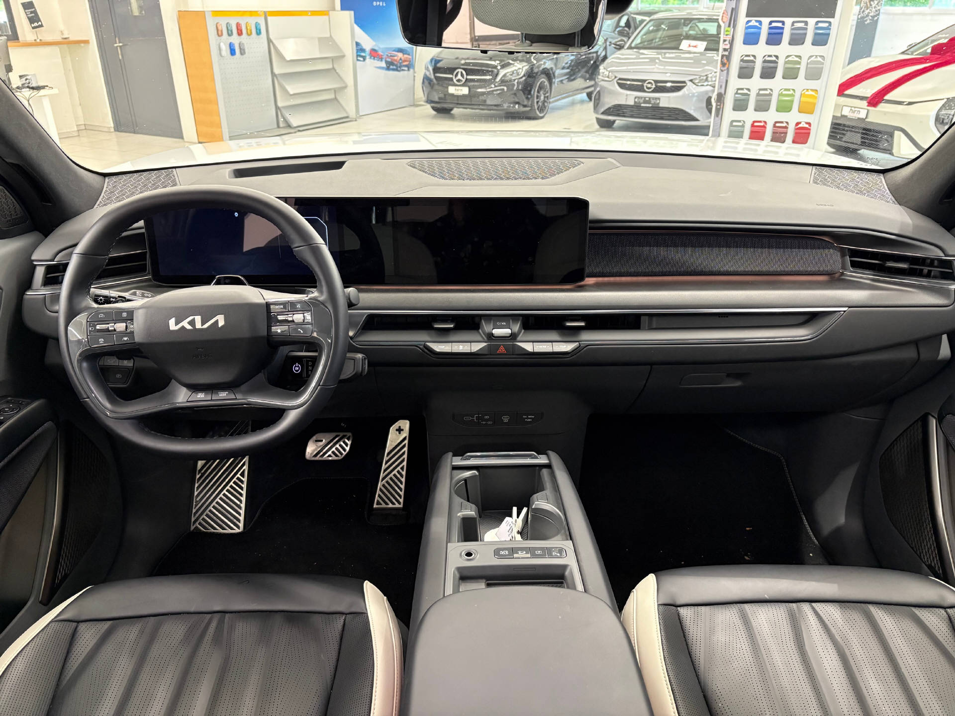 KIA EV9 99.8 kWh GT-Line 4x4-image-8