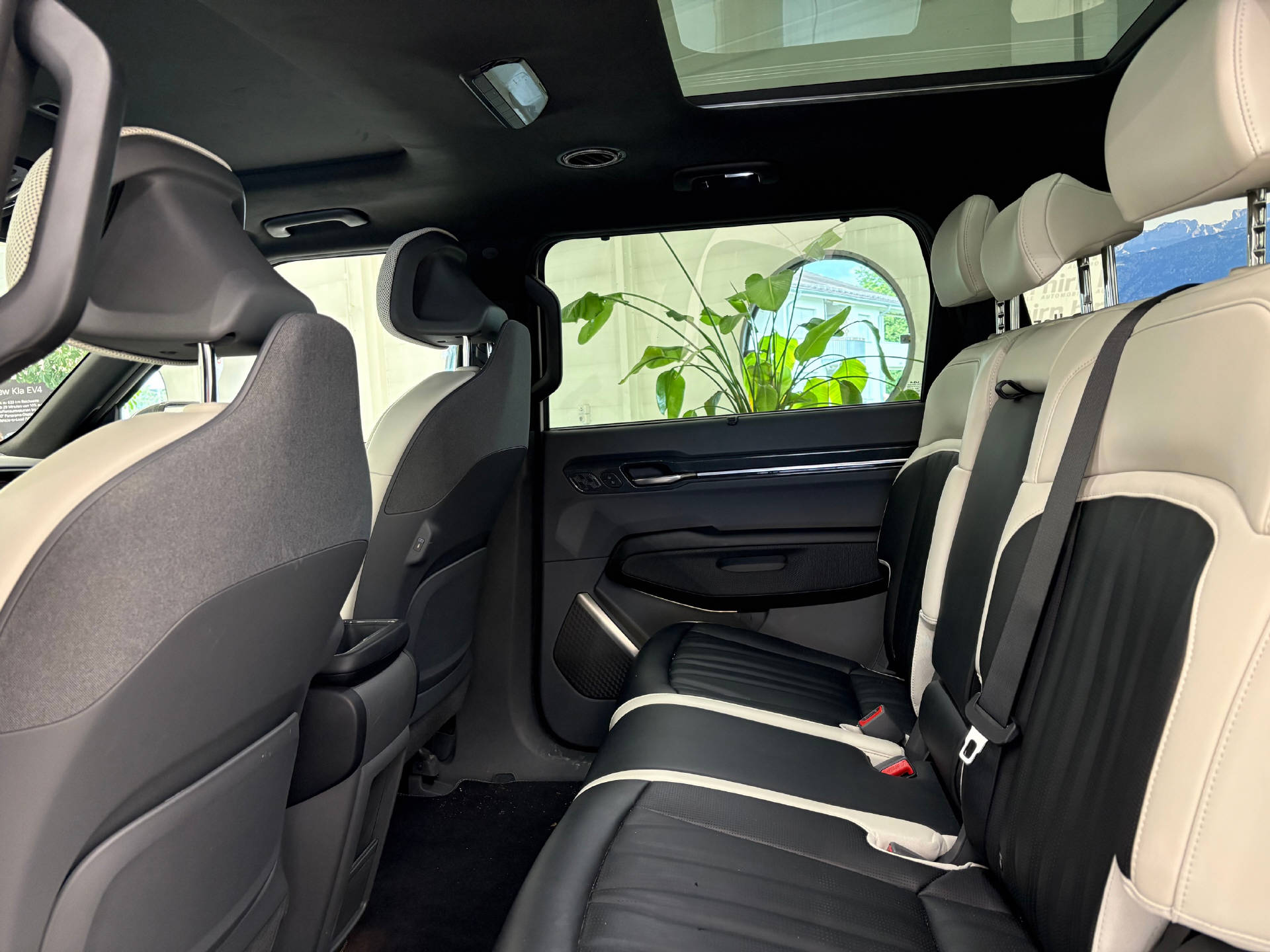 KIA EV9 99.8 kWh GT-Line 4x4-image-9