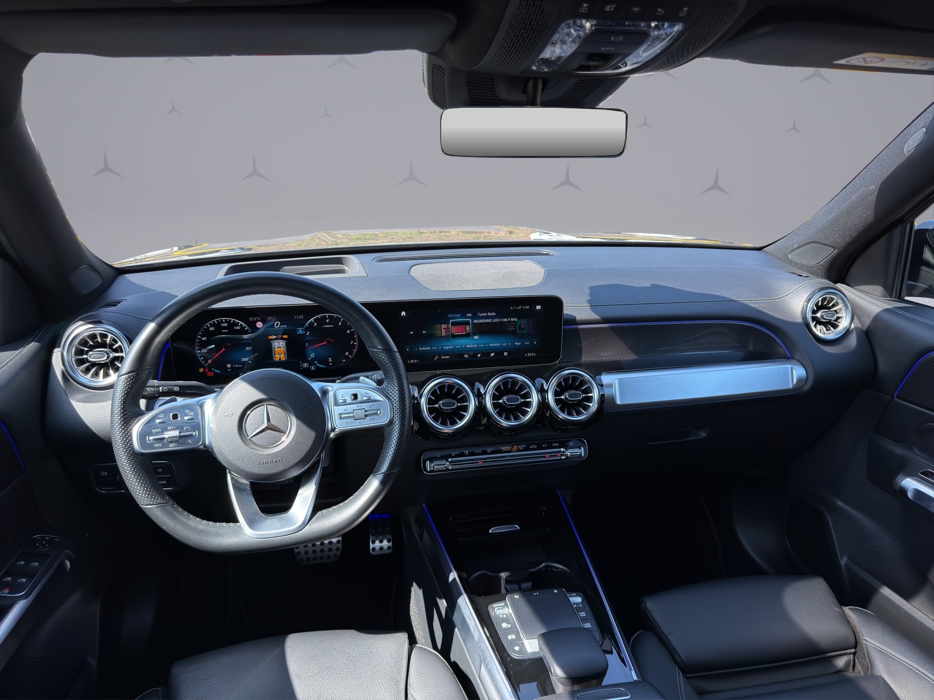MERCEDES-BENZ GLB 250 AMG Line 4matic-image-10