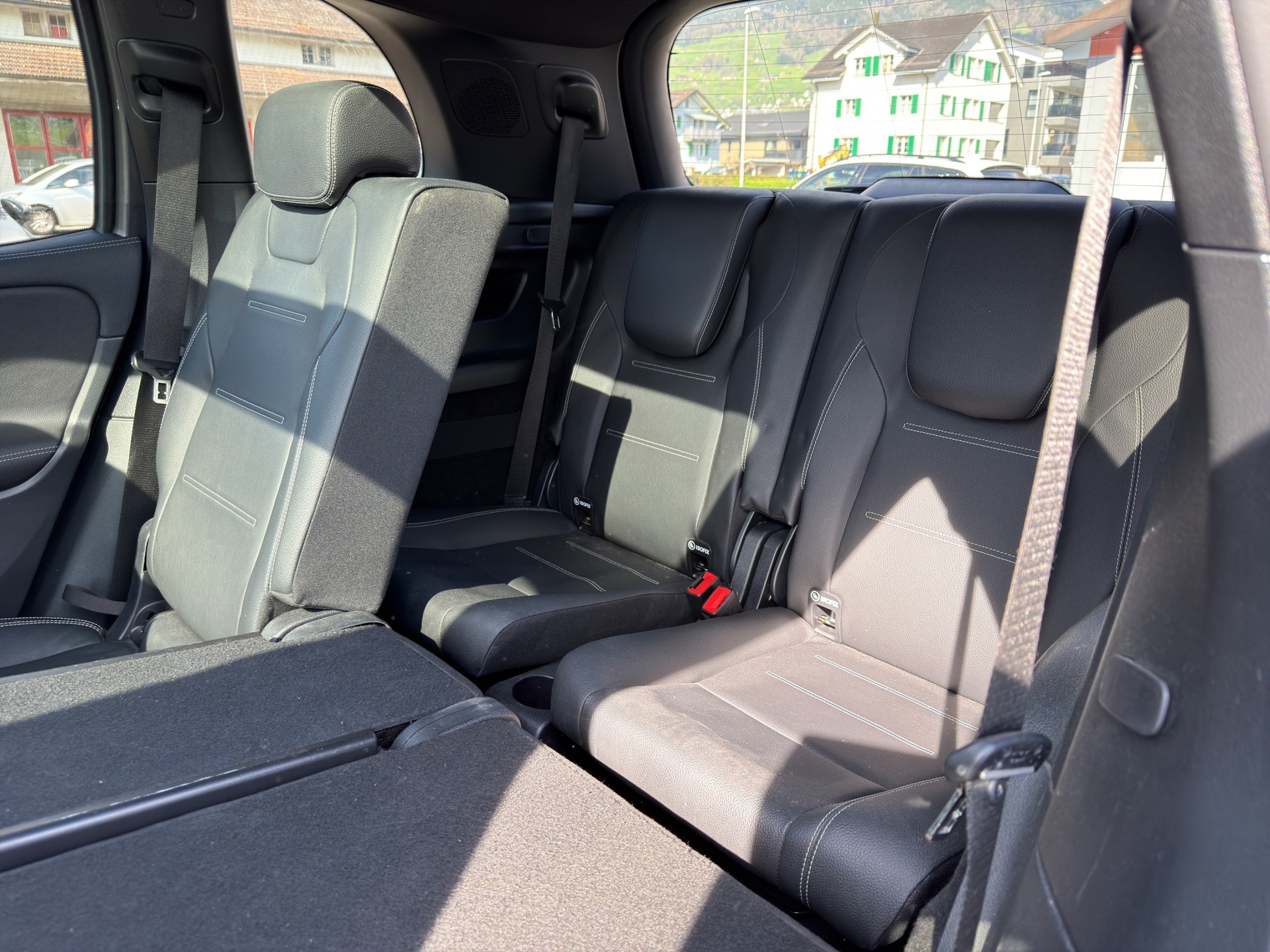 MERCEDES-BENZ GLB 250 AMG Line 4matic-image-15