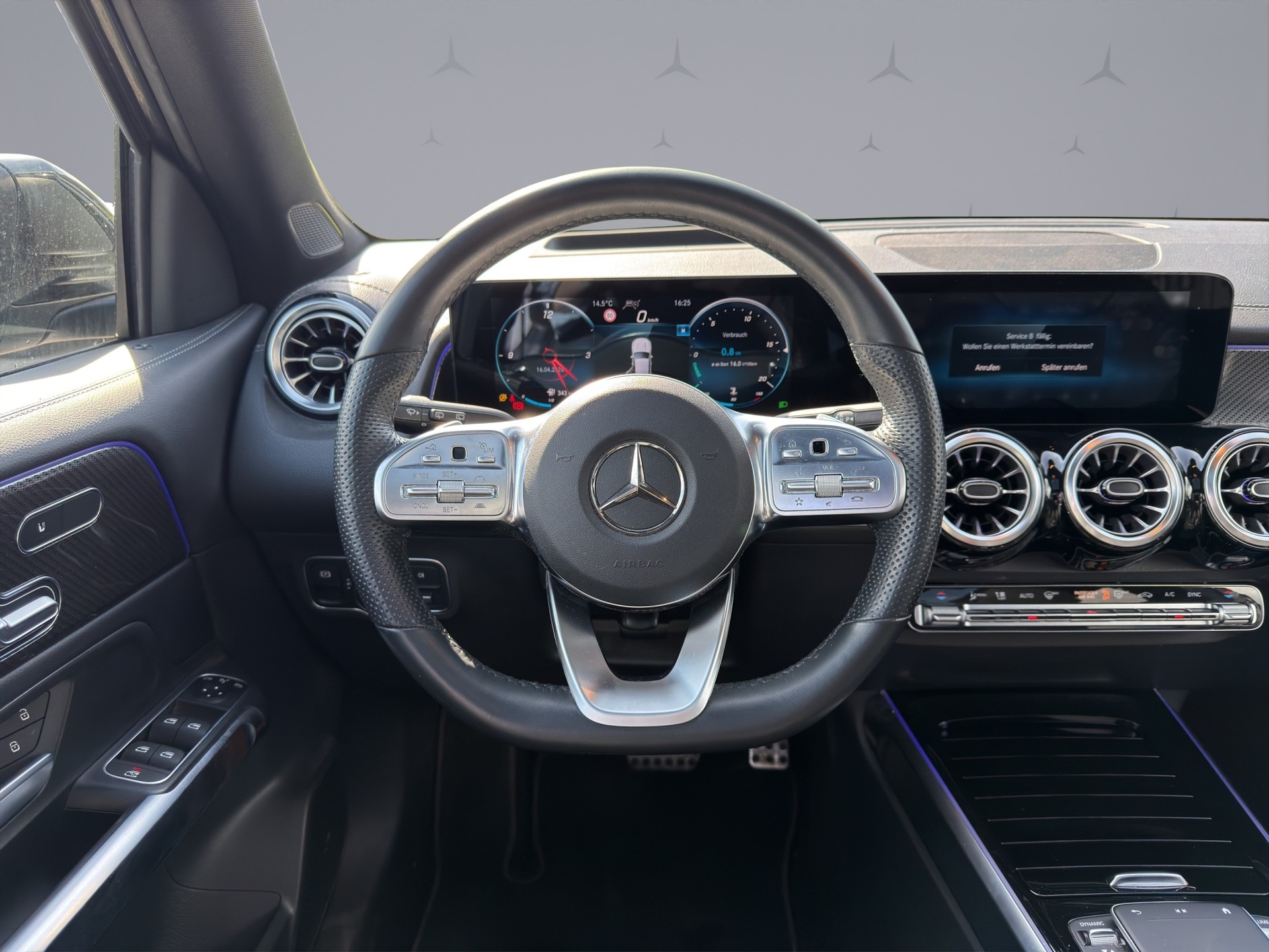 MERCEDES-BENZ GLB 250 AMG Line 4matic-image-11