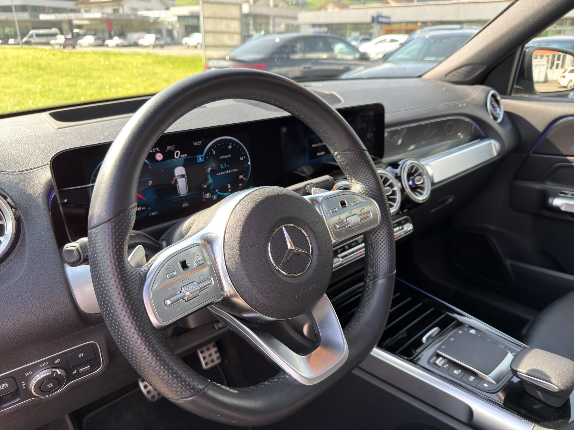 MERCEDES-BENZ GLB 250 AMG Line 4matic-image-16