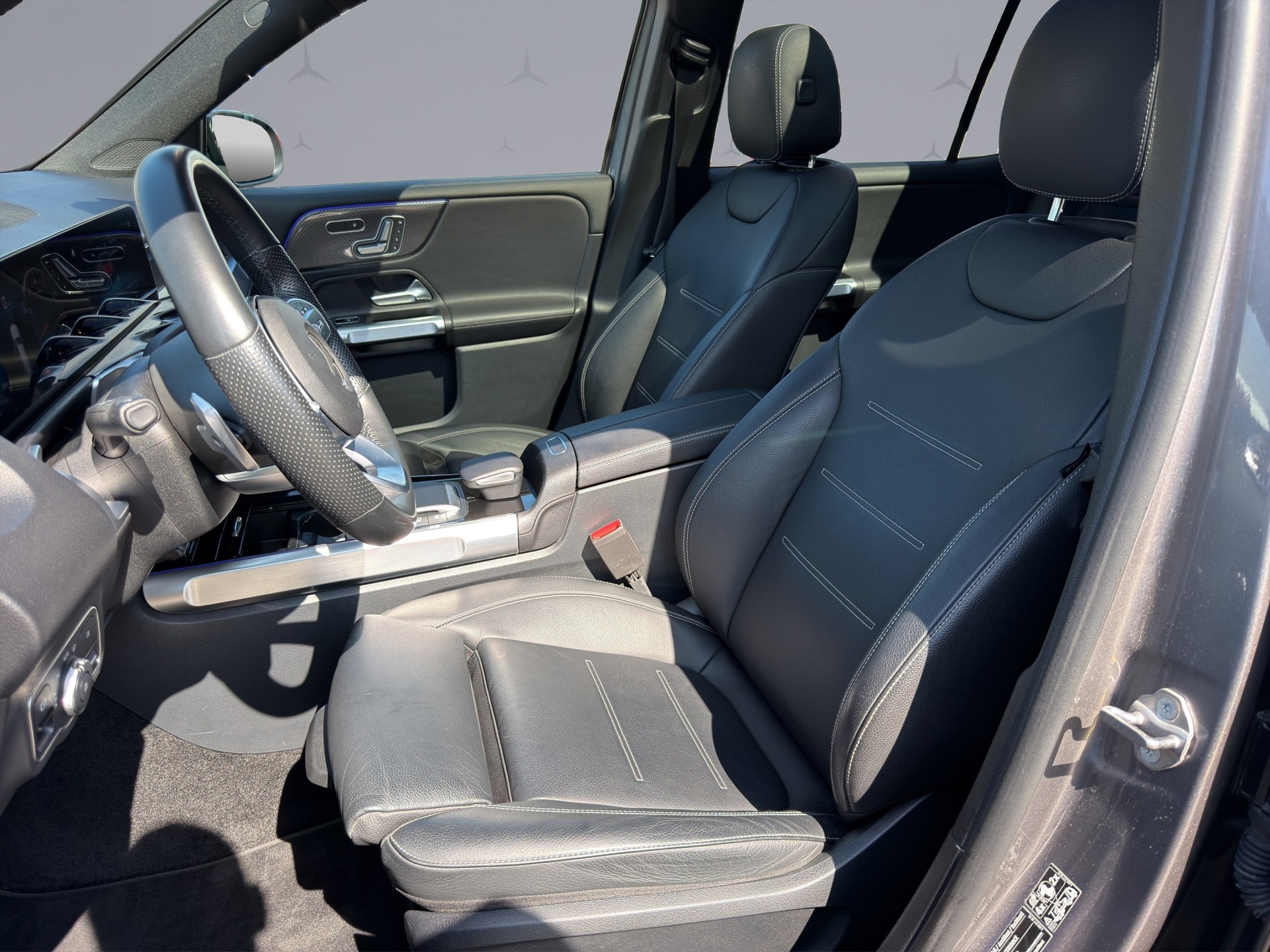 MERCEDES-BENZ GLB 250 AMG Line 4matic-image-8