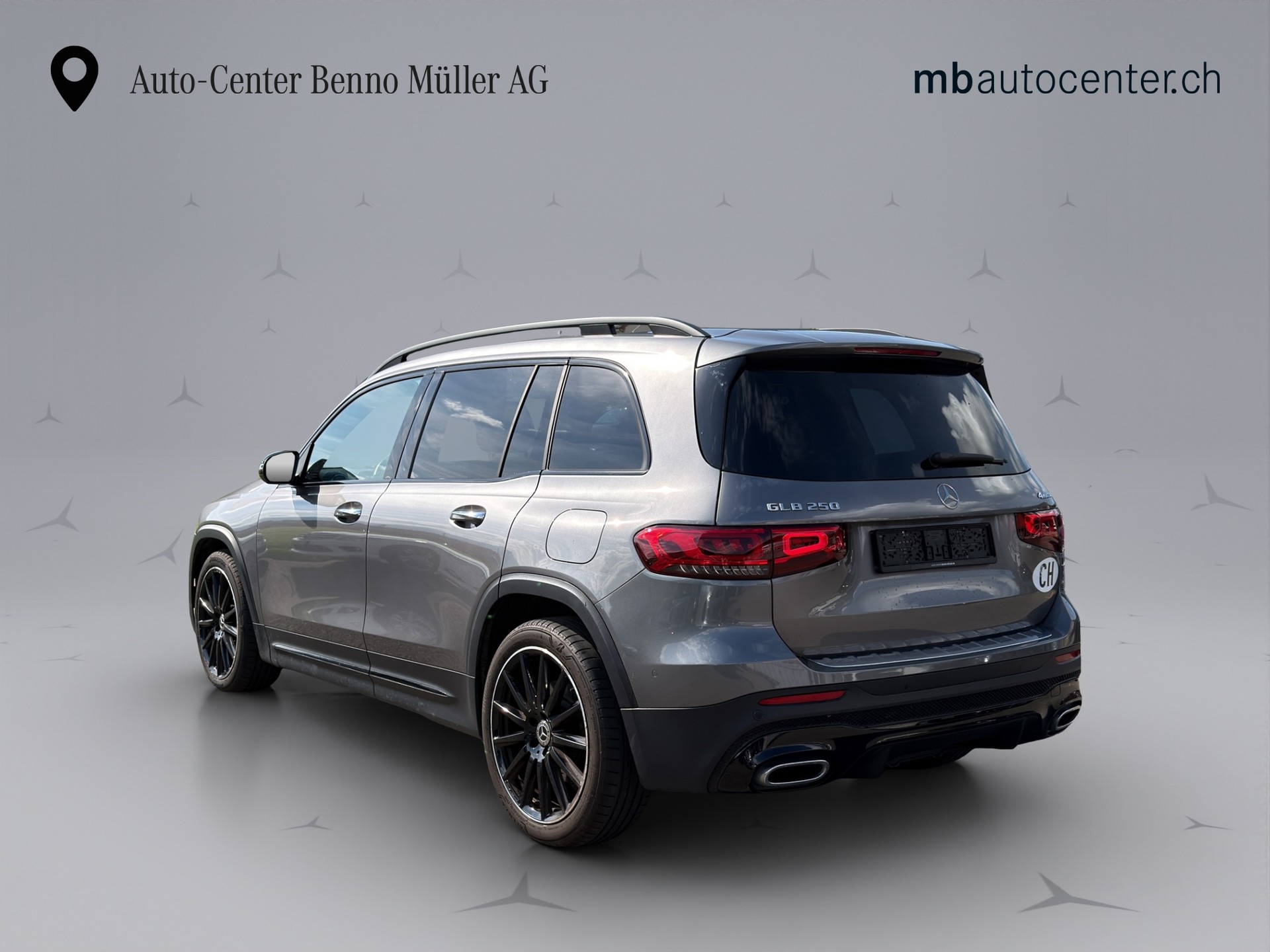MERCEDES-BENZ GLB 250 AMG Line 4matic-image-2