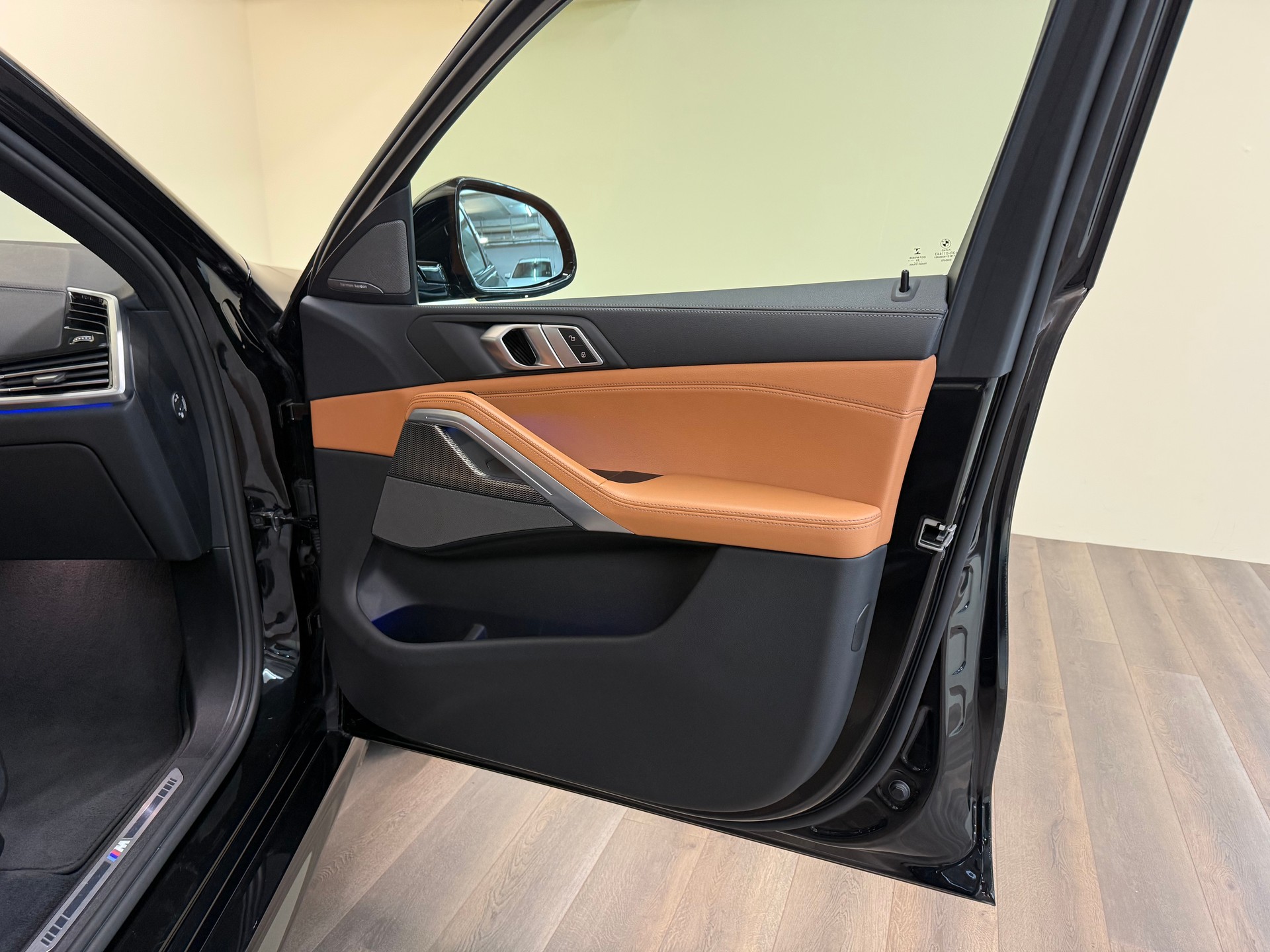 BMW X6 xDrive 48V 40i M Sport Steptronic-image-18