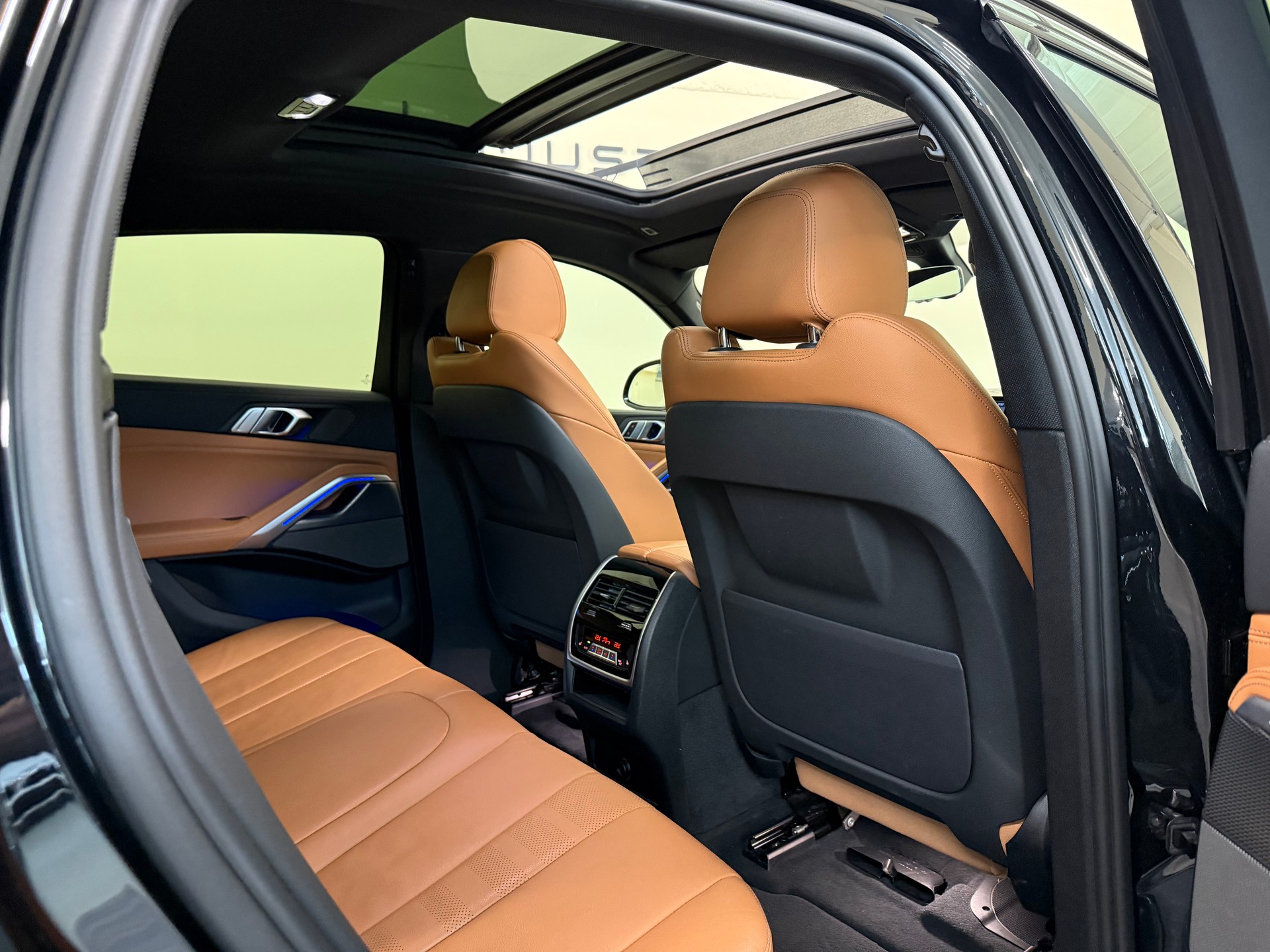 BMW X6 xDrive 48V 40i M Sport Steptronic-image-22