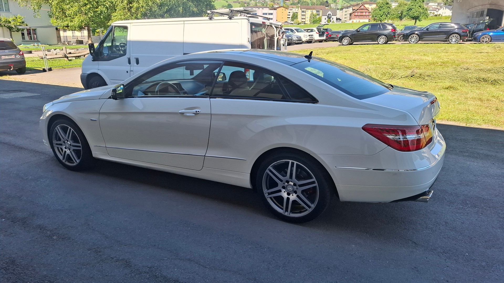 MERCEDES-BENZ E 250 CDI BlueEfficiency 7G-Tronic-image-9