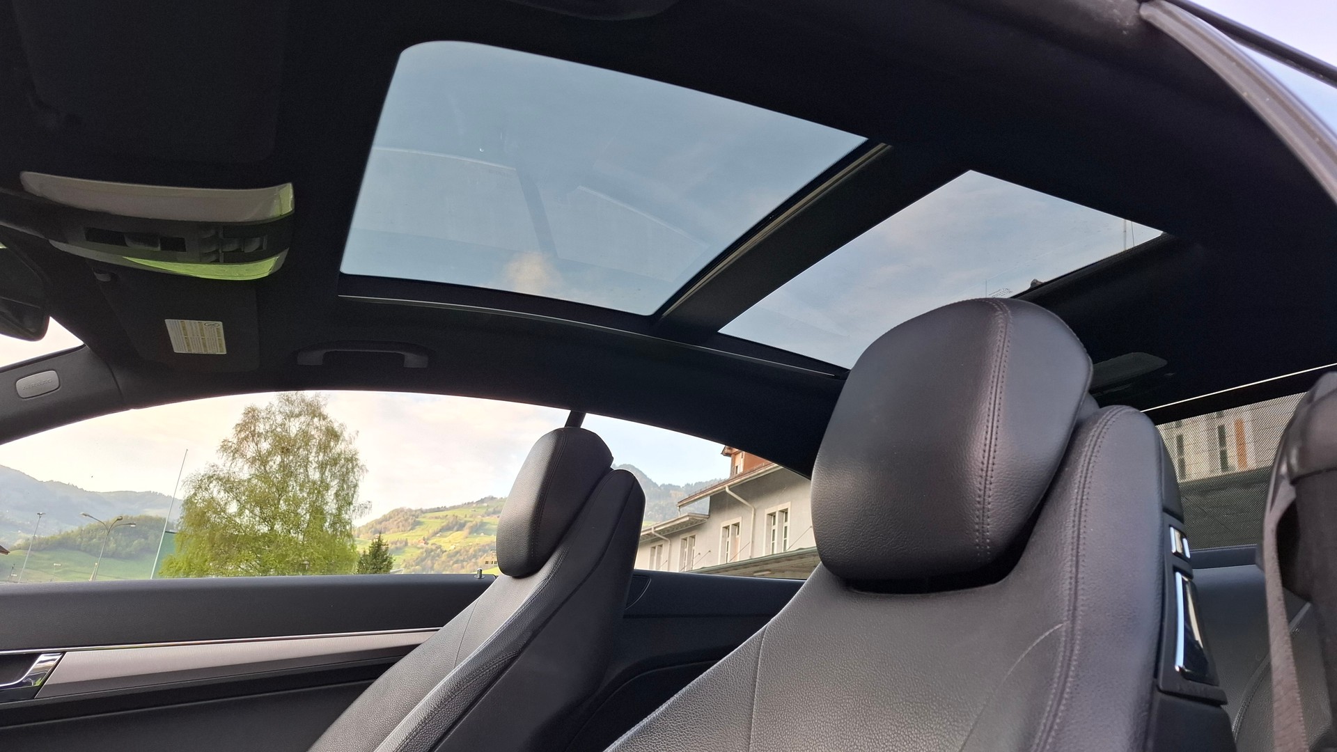 MERCEDES-BENZ E 250 CDI BlueEfficiency 7G-Tronic-image-13