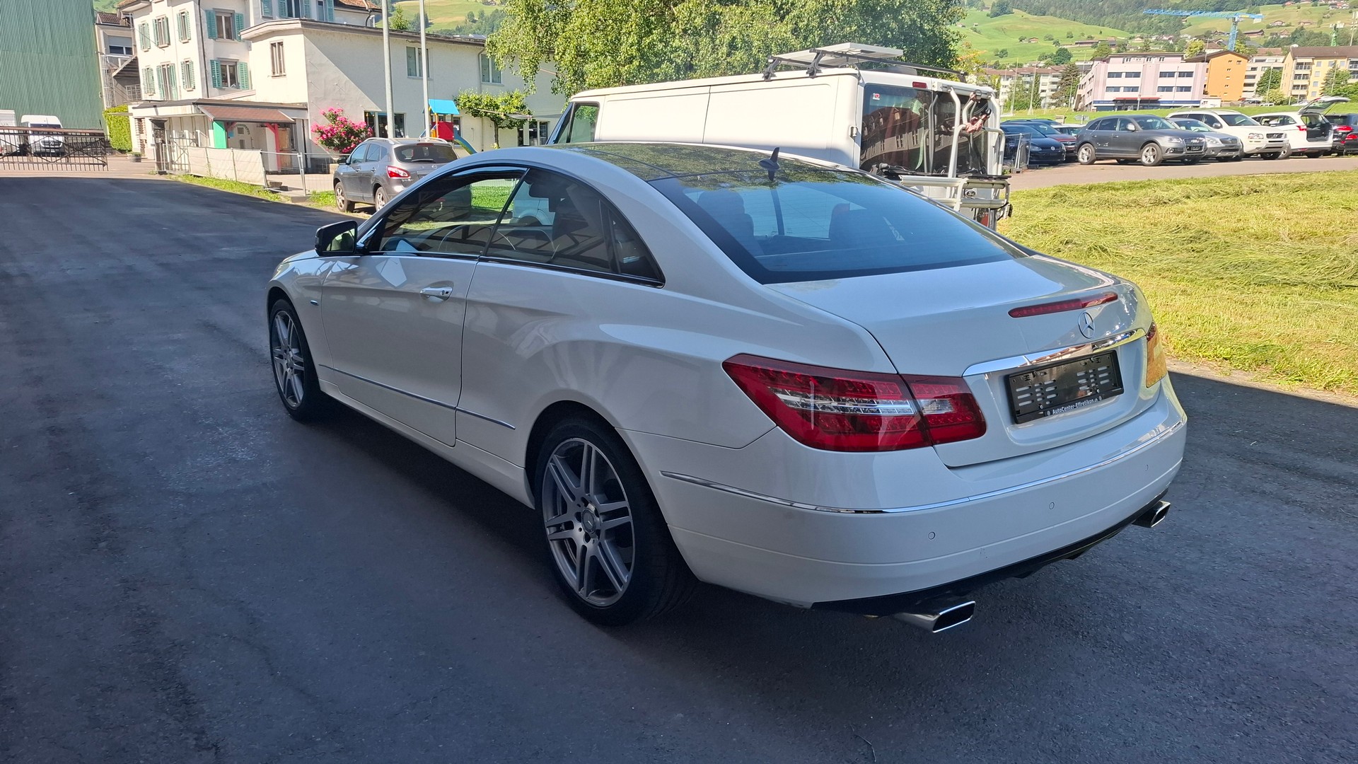 MERCEDES-BENZ E 250 CDI BlueEfficiency 7G-Tronic-image-3