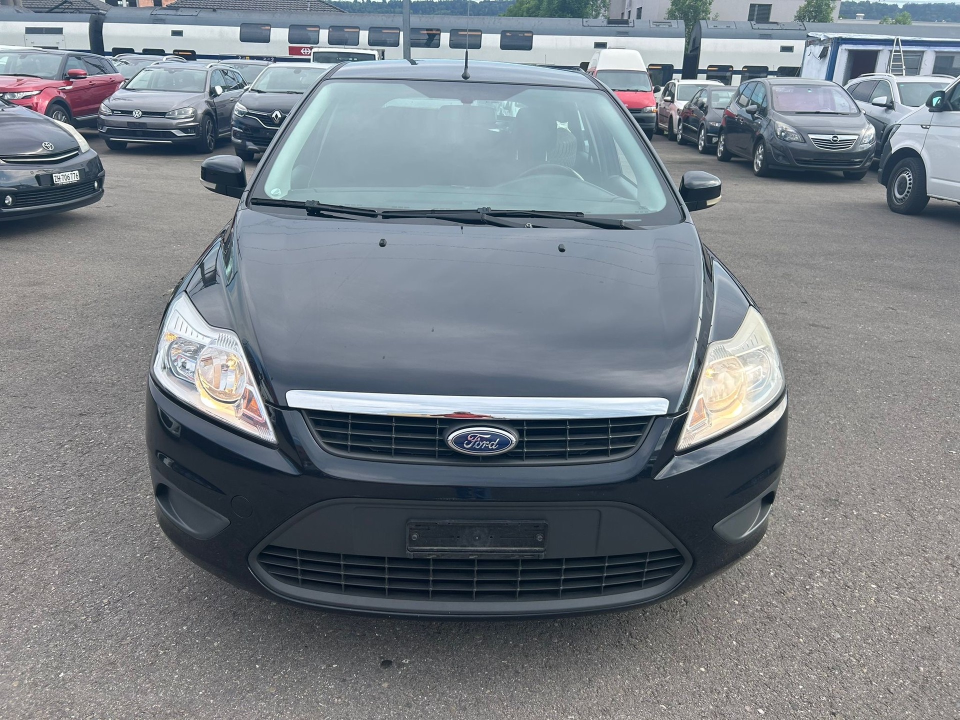 FORD Focus 1.6i VCT Carving-image-2