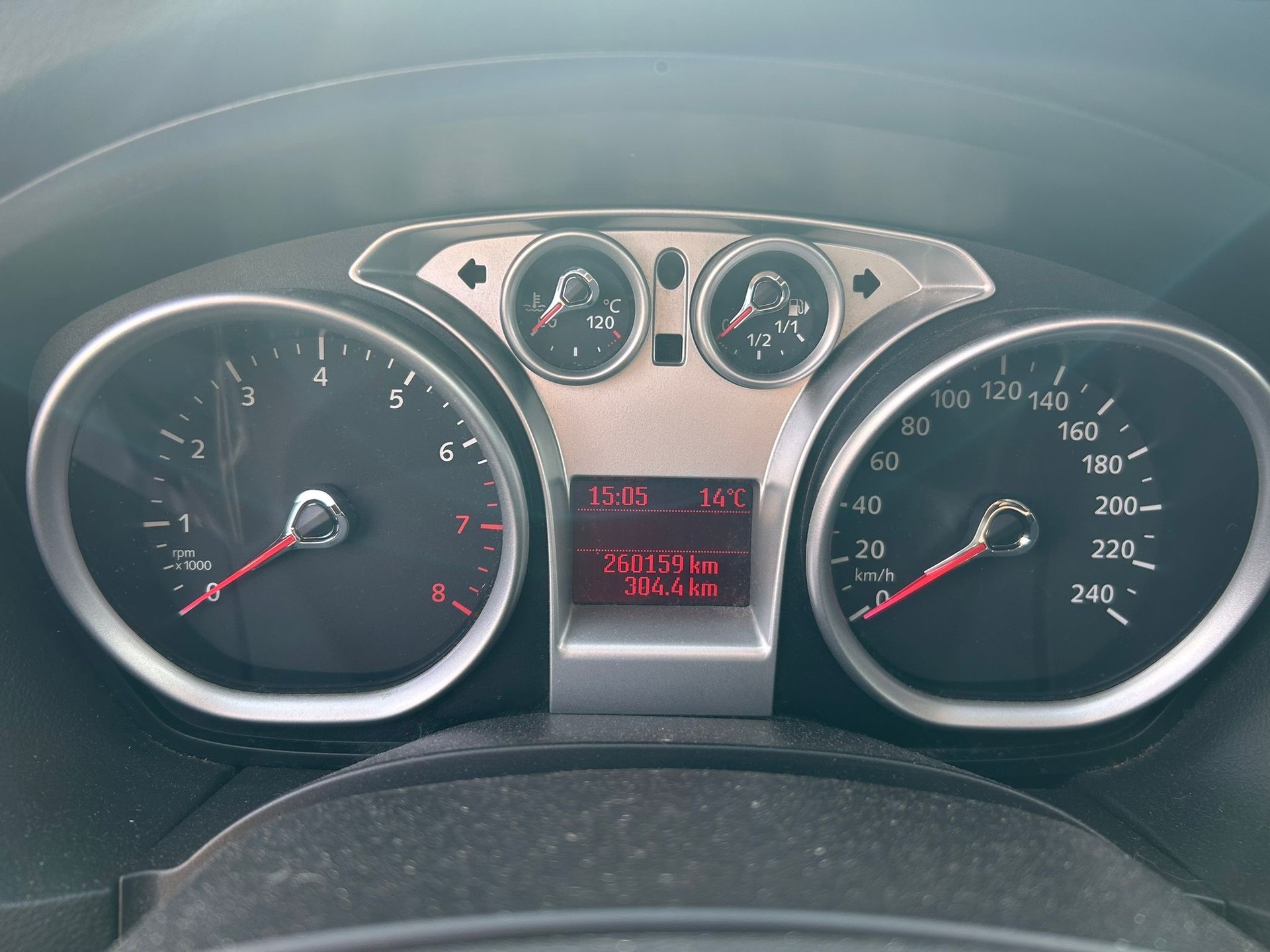 FORD Focus 1.6i VCT Carving-image-7