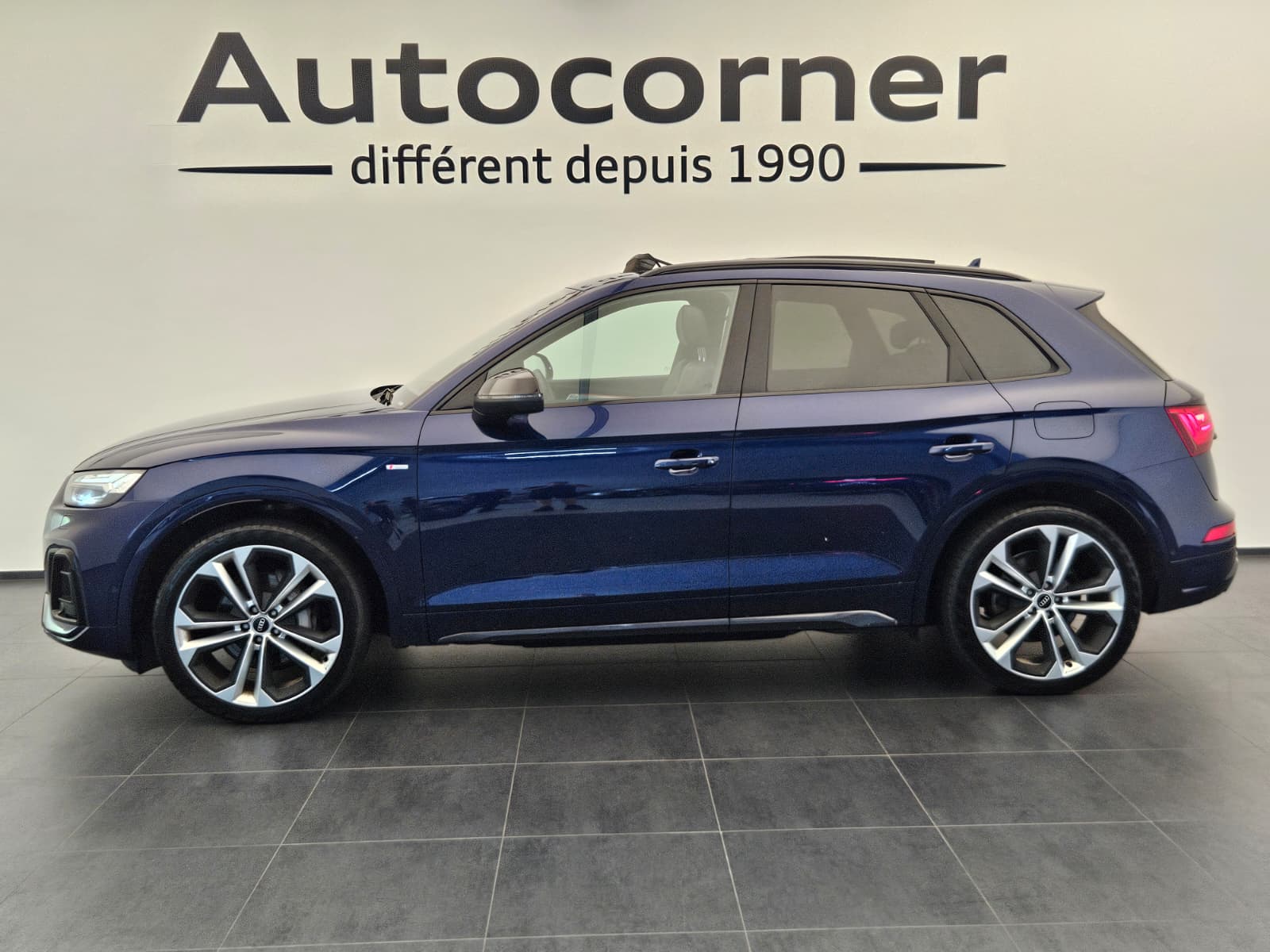 AUDI Q5 55 TFSI e PHEV S line quattro S-tronic-image-1