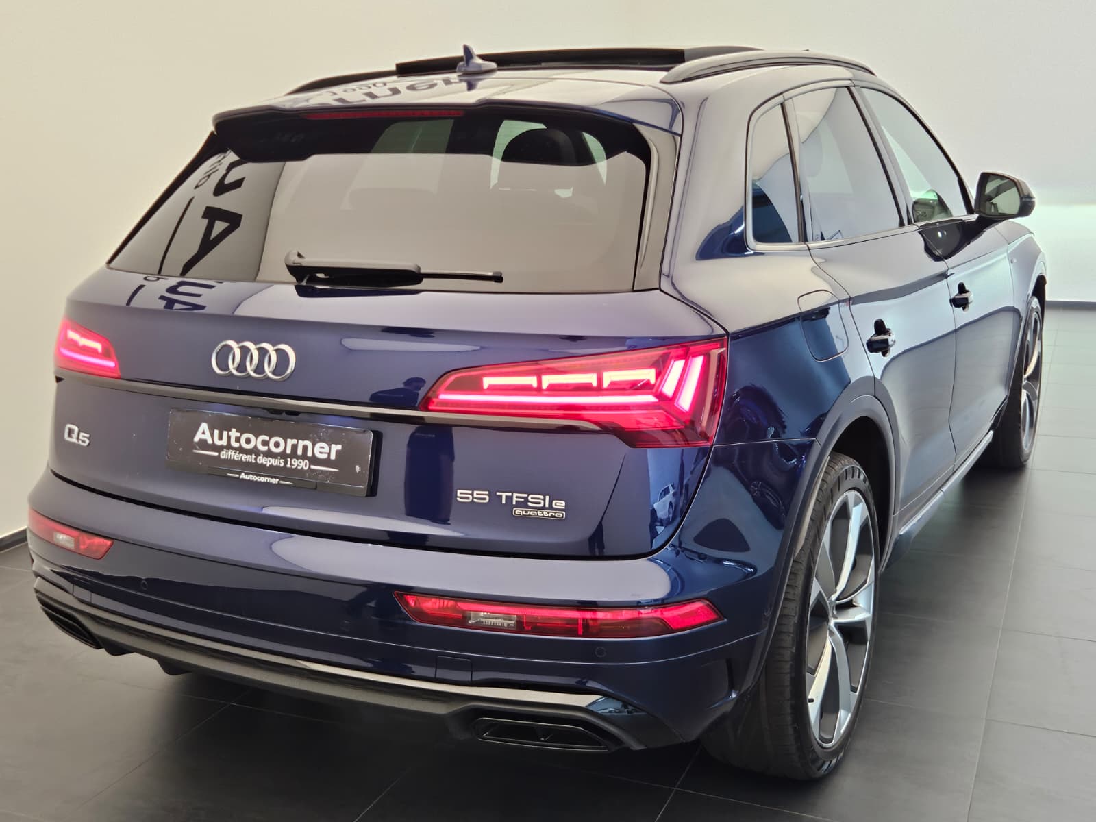 AUDI Q5 55 TFSI e PHEV S line quattro S-tronic-image-6