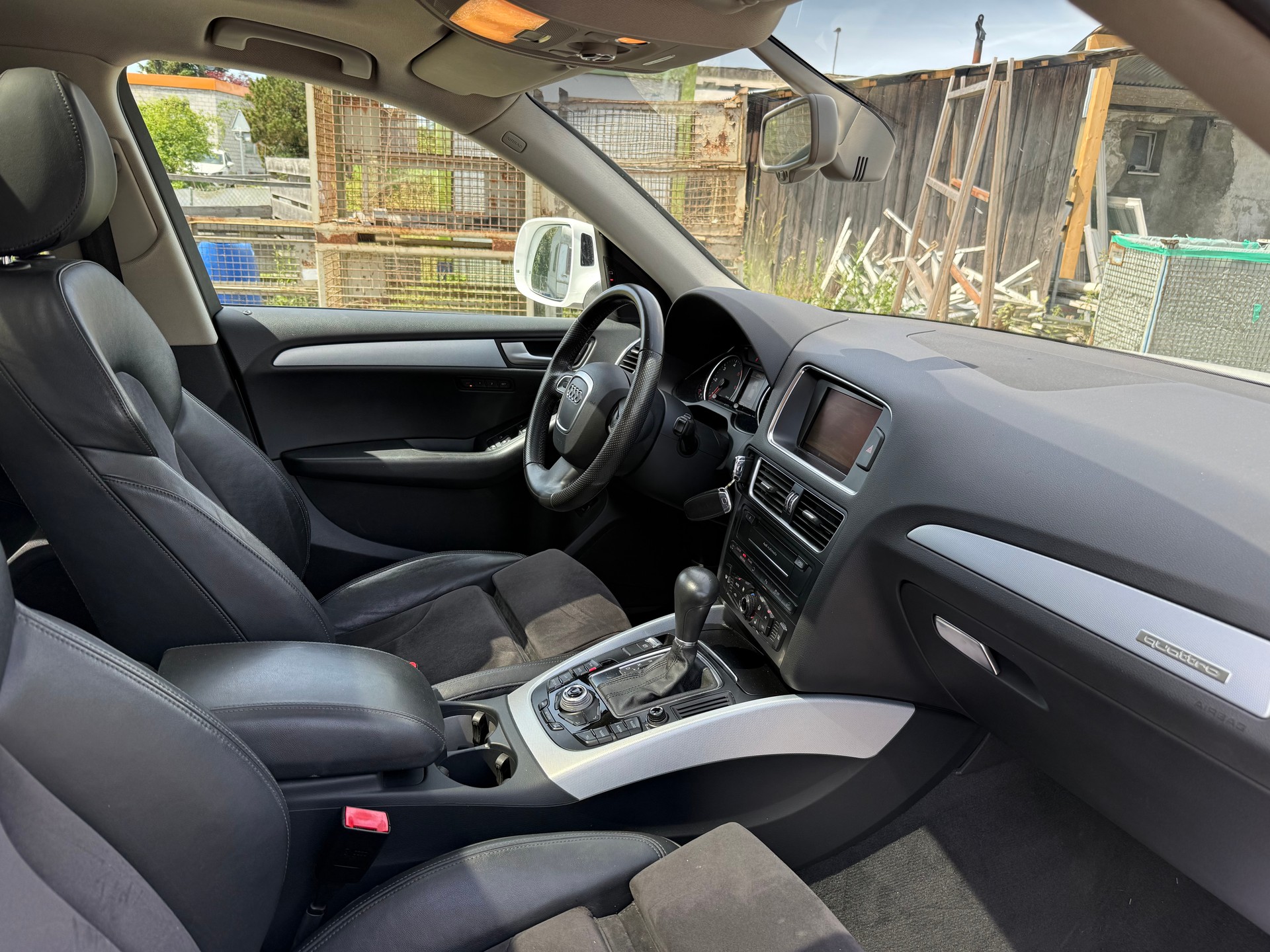 AUDI Q5 3.0 TDI quattro S-tronic-image-7
