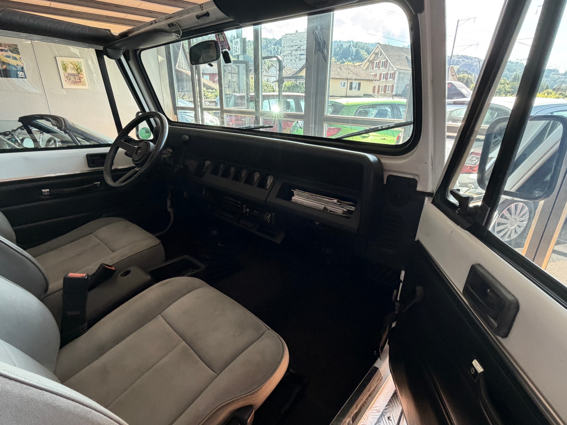 JEEP Wrangler 4.0 Laredo-image-6