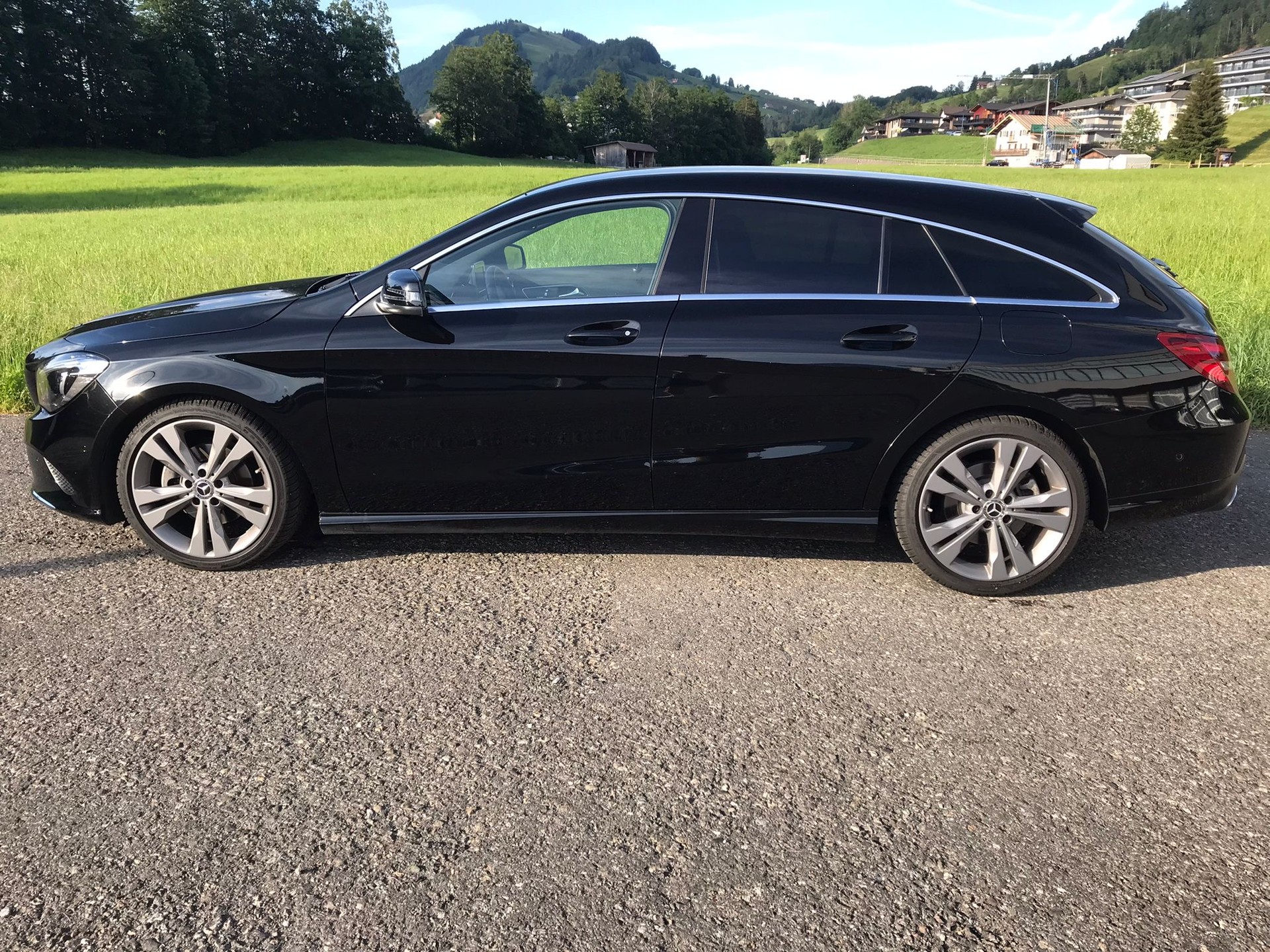MERCEDES-BENZ CLA Shooting Brake 220 d Urban 7G-DCT