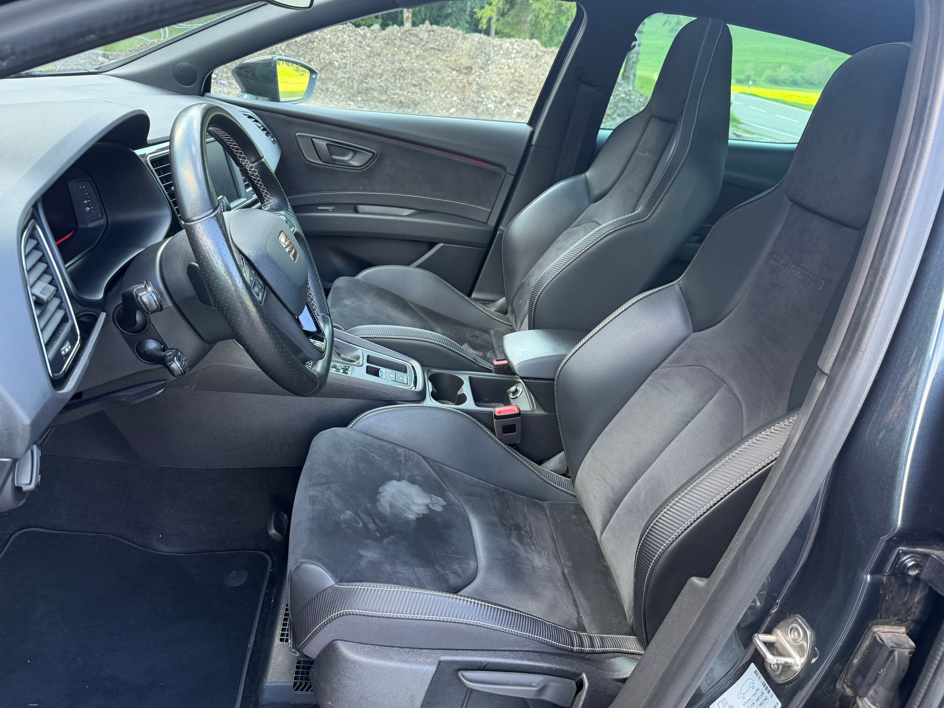 SEAT Leon 2.0 TSI SWISS Cupra 290 DSG-image-23
