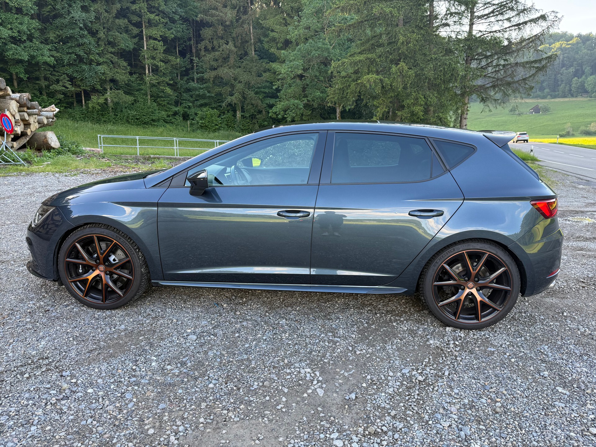 SEAT Leon 2.0 TSI SWISS Cupra 290 DSG-image-14