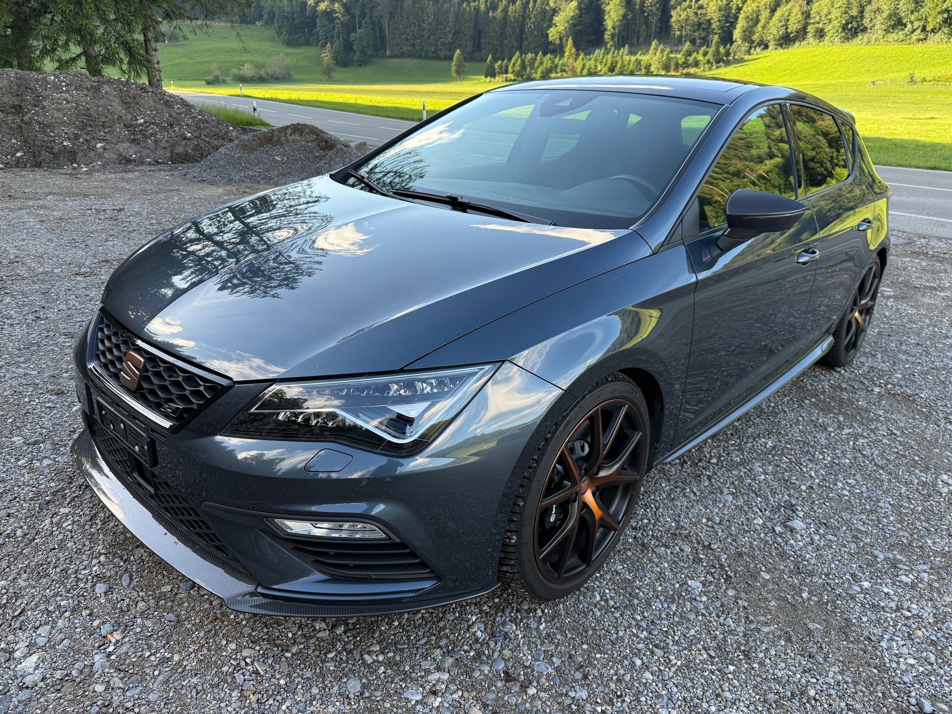 SEAT Leon 2.0 TSI SWISS Cupra 290 DSG-showroom-element-3