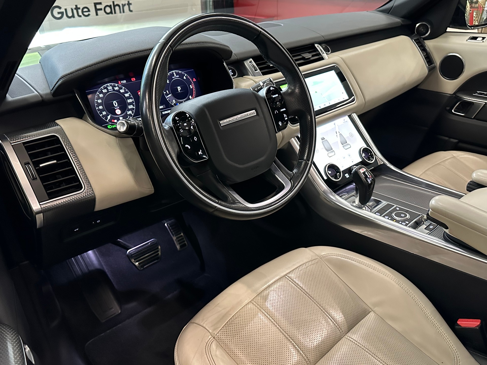 LAND ROVER Range Rover Sport 3.0 SDV6 HSE Dynamic Automatic ( 7 Sitze )-image-8