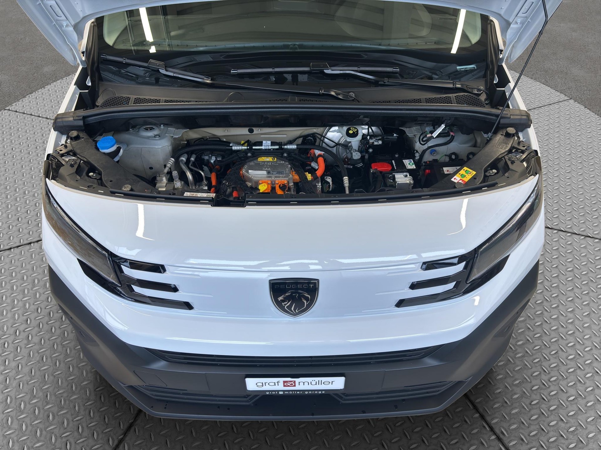 PEUGEOT e-Partner Kaw. 800 Long 50 kWh-image-21