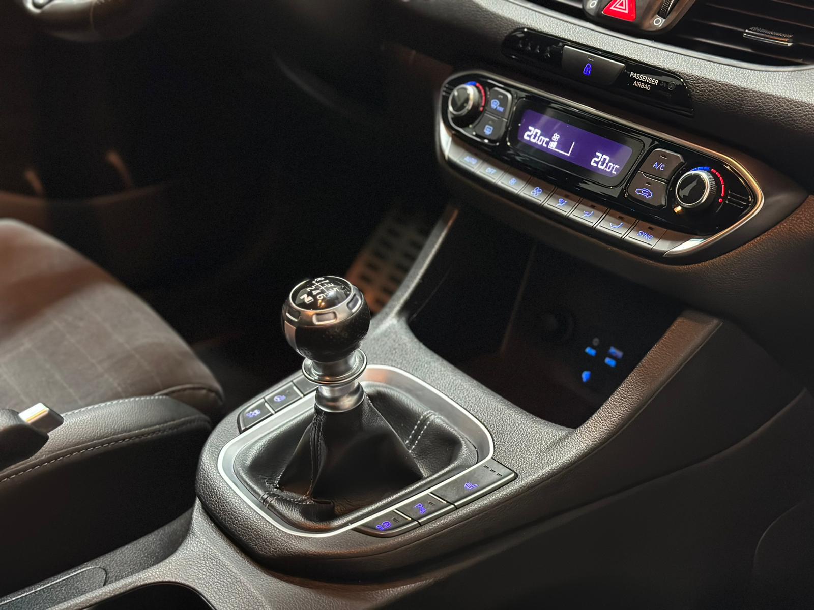 HYUNDAI i30 N 2.0 T-GDi-image-14