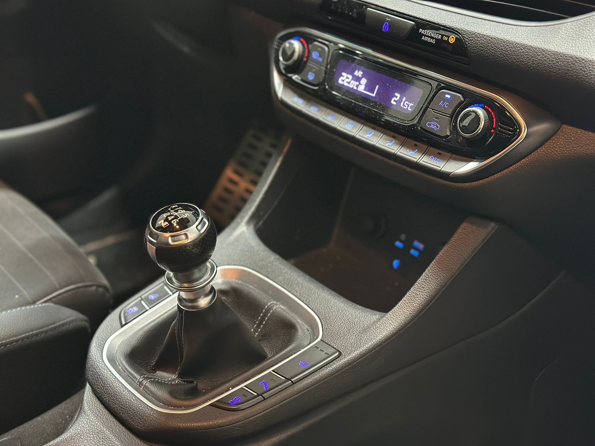 HYUNDAI i30 N 2.0 T-GDi-image-10