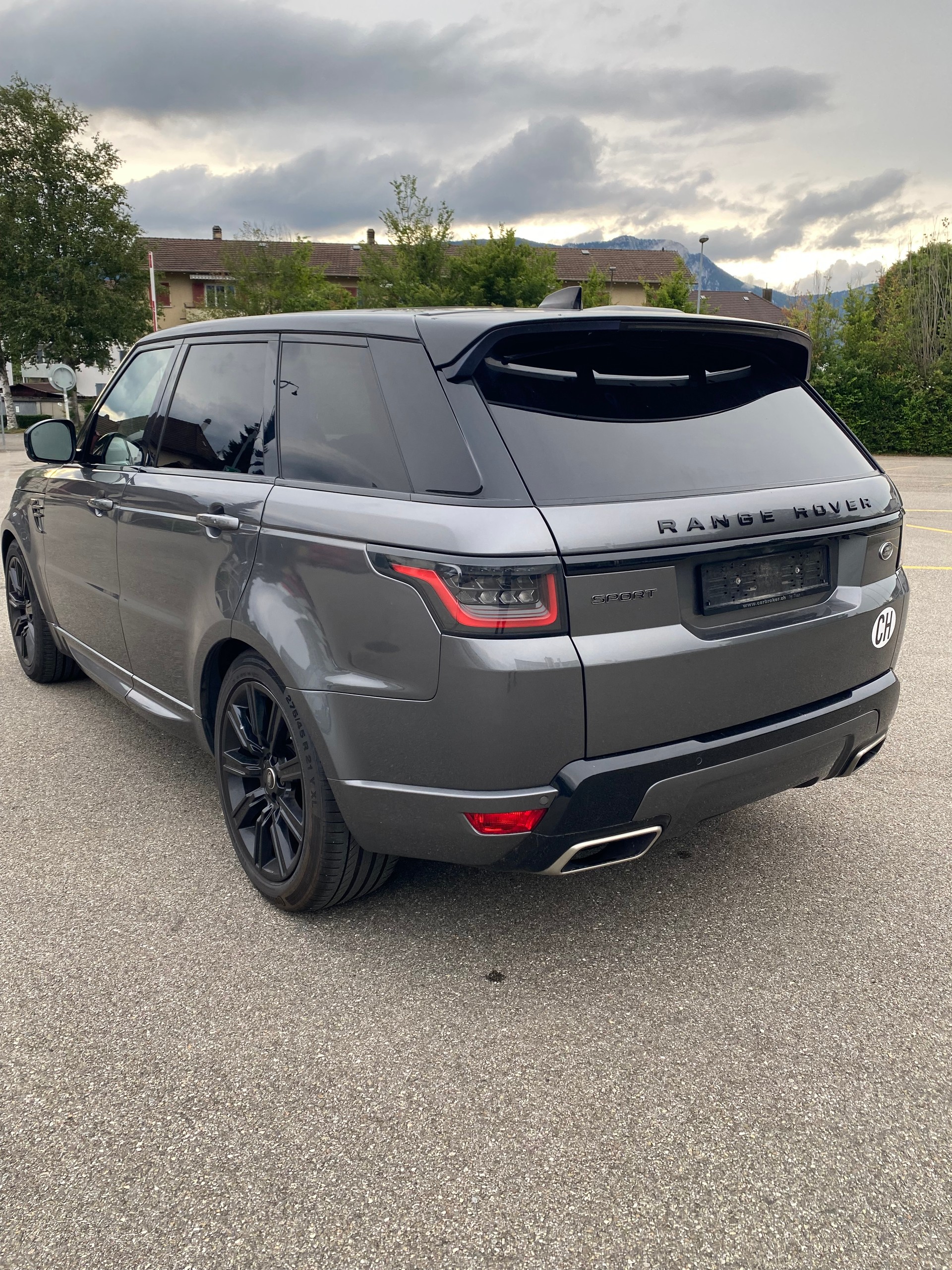 LAND ROVER Range Rover Sport 3.0 SDV6 HSE Dynamic Automatic-image-2