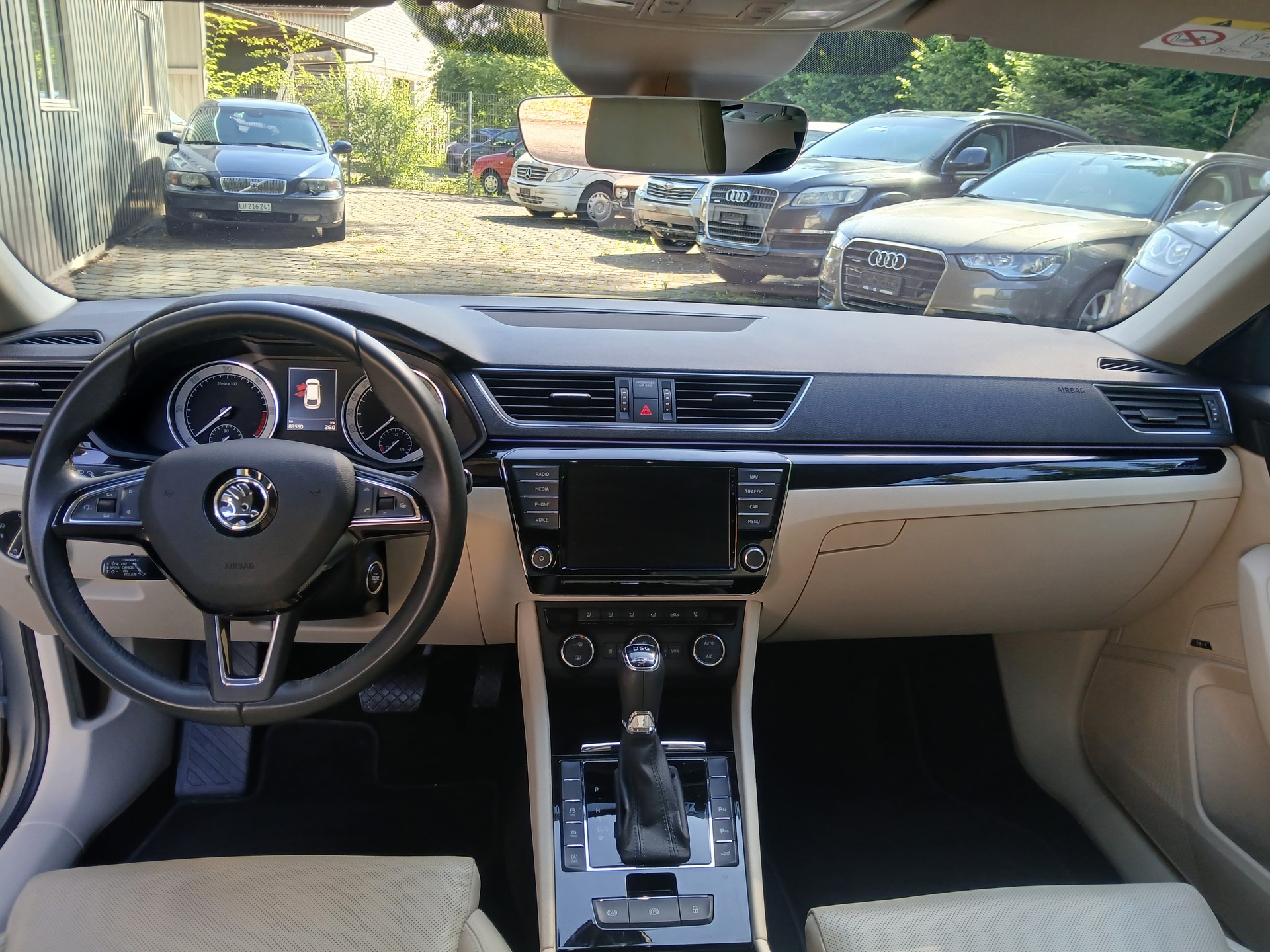 SKODA Superb Combi 2.0 TDi L&K 4x4 DSG-image-7