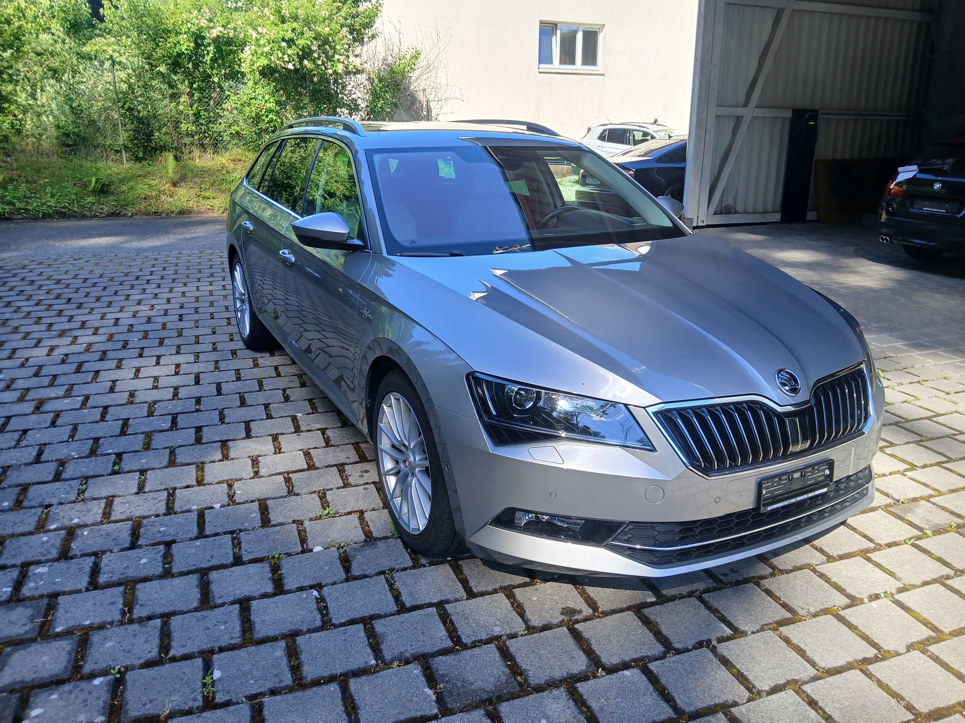 SKODA Superb Combi 2.0 TDi L&K 4x4 DSG-image-0