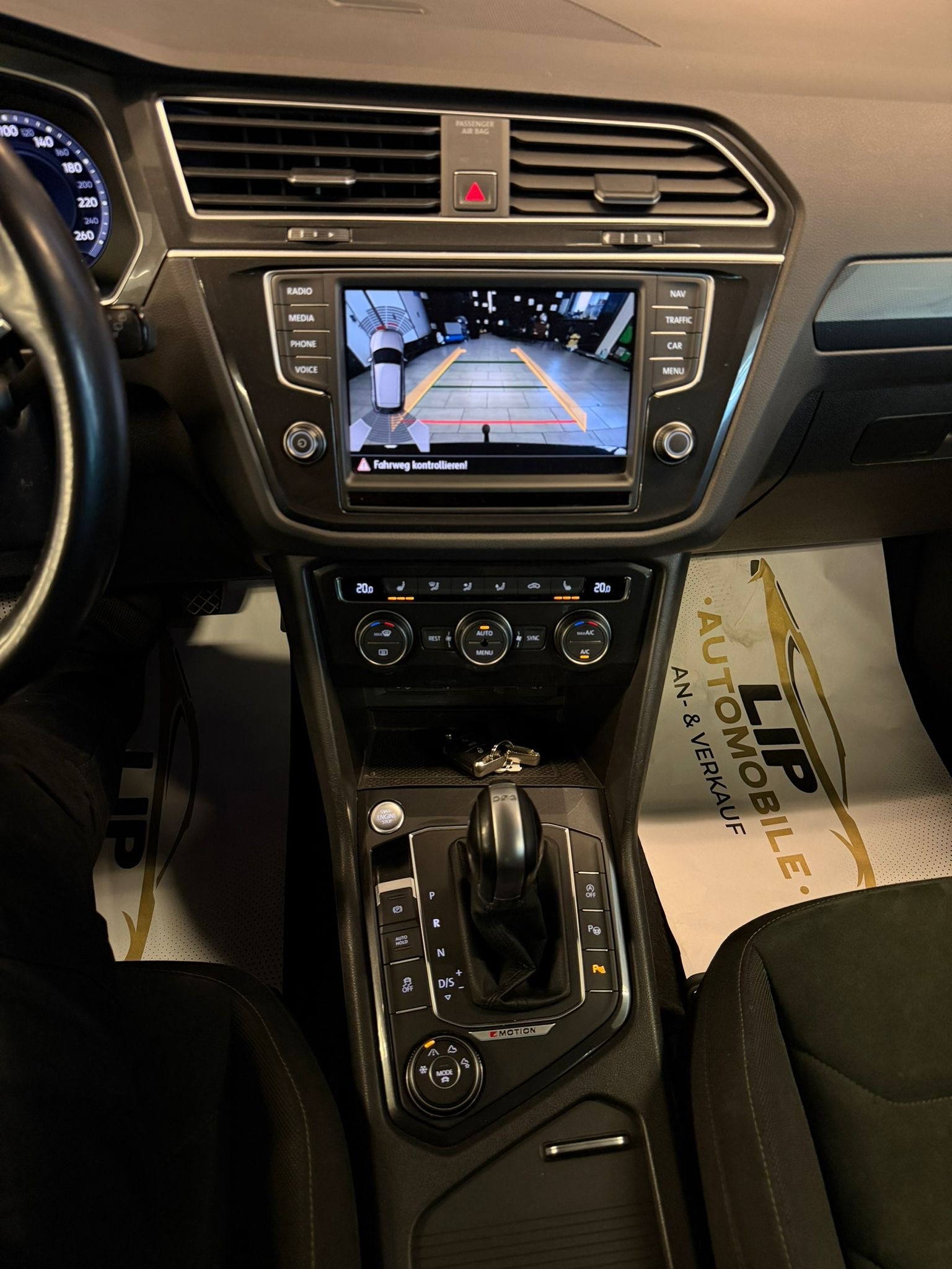 VW Tiguan 2.0TSI Highline 4Motion DSG-image-11