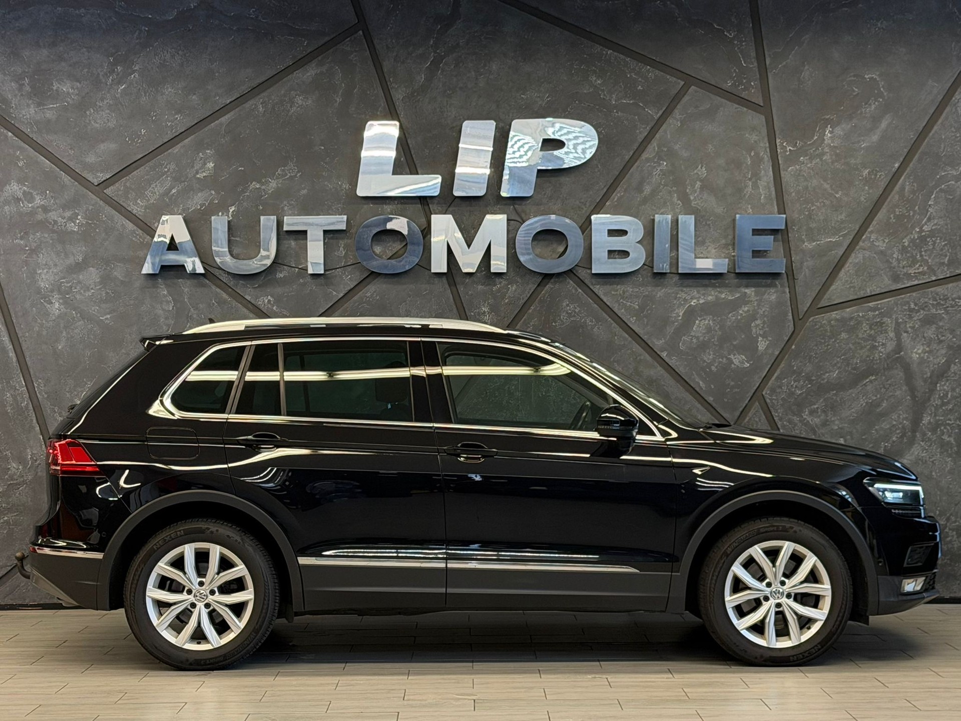 VW Tiguan 2.0TSI Highline 4Motion DSG-image-3