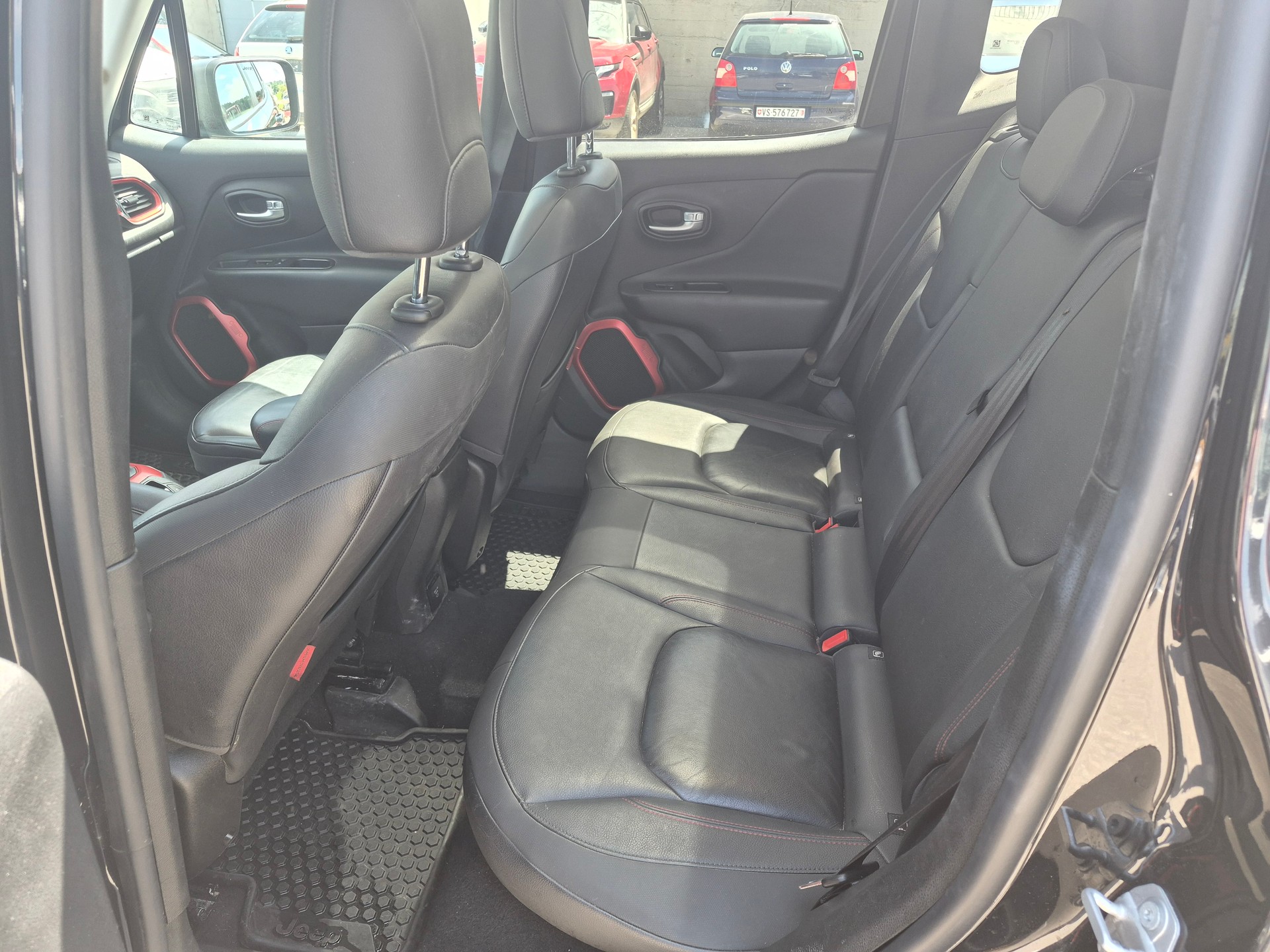 JEEP Renegade 2.0 CRD Deserthawk AWD + Low Range 9ATX-image-5