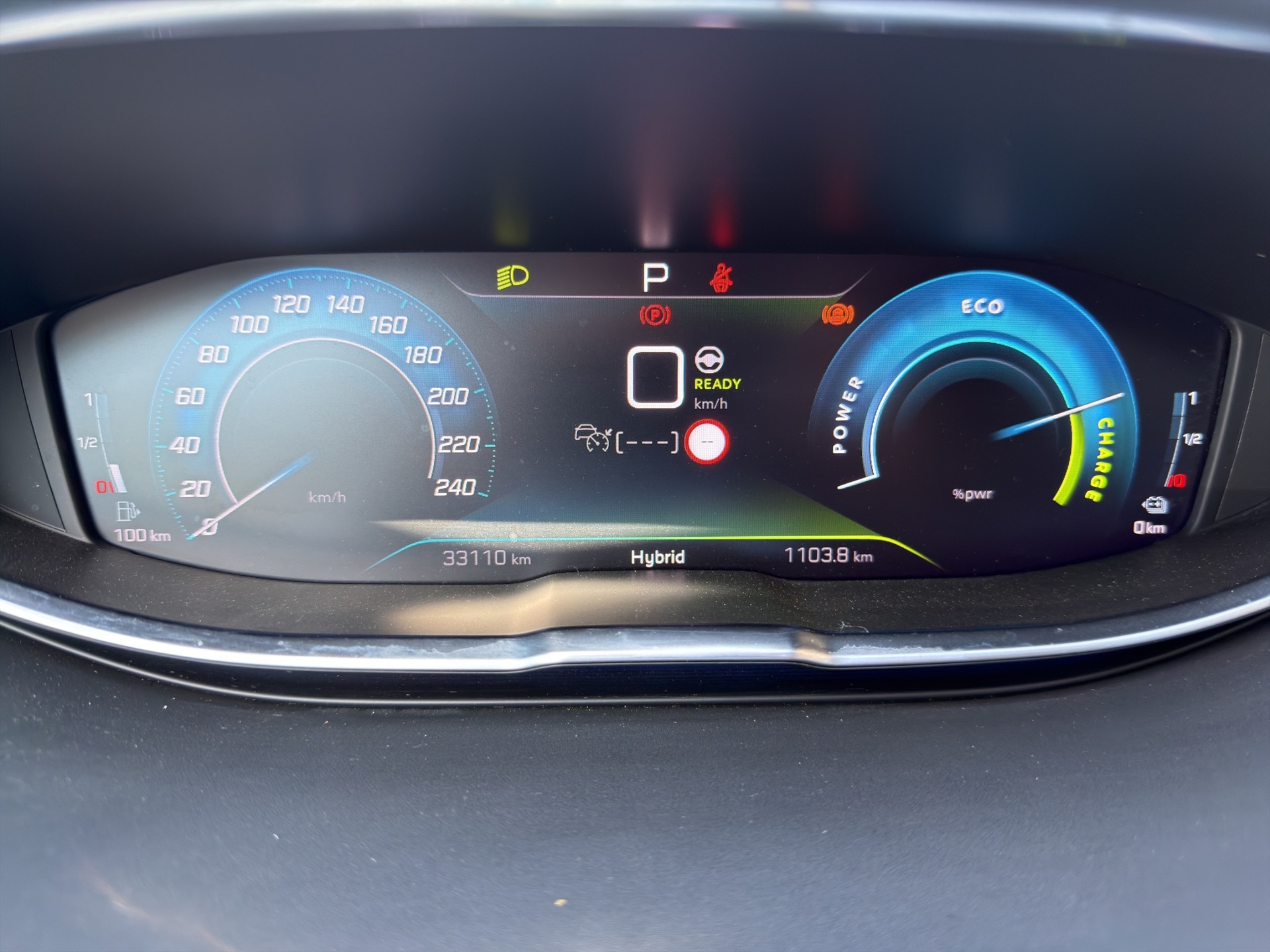 PEUGEOT 3008 1.6 PHEV GT-image-8
