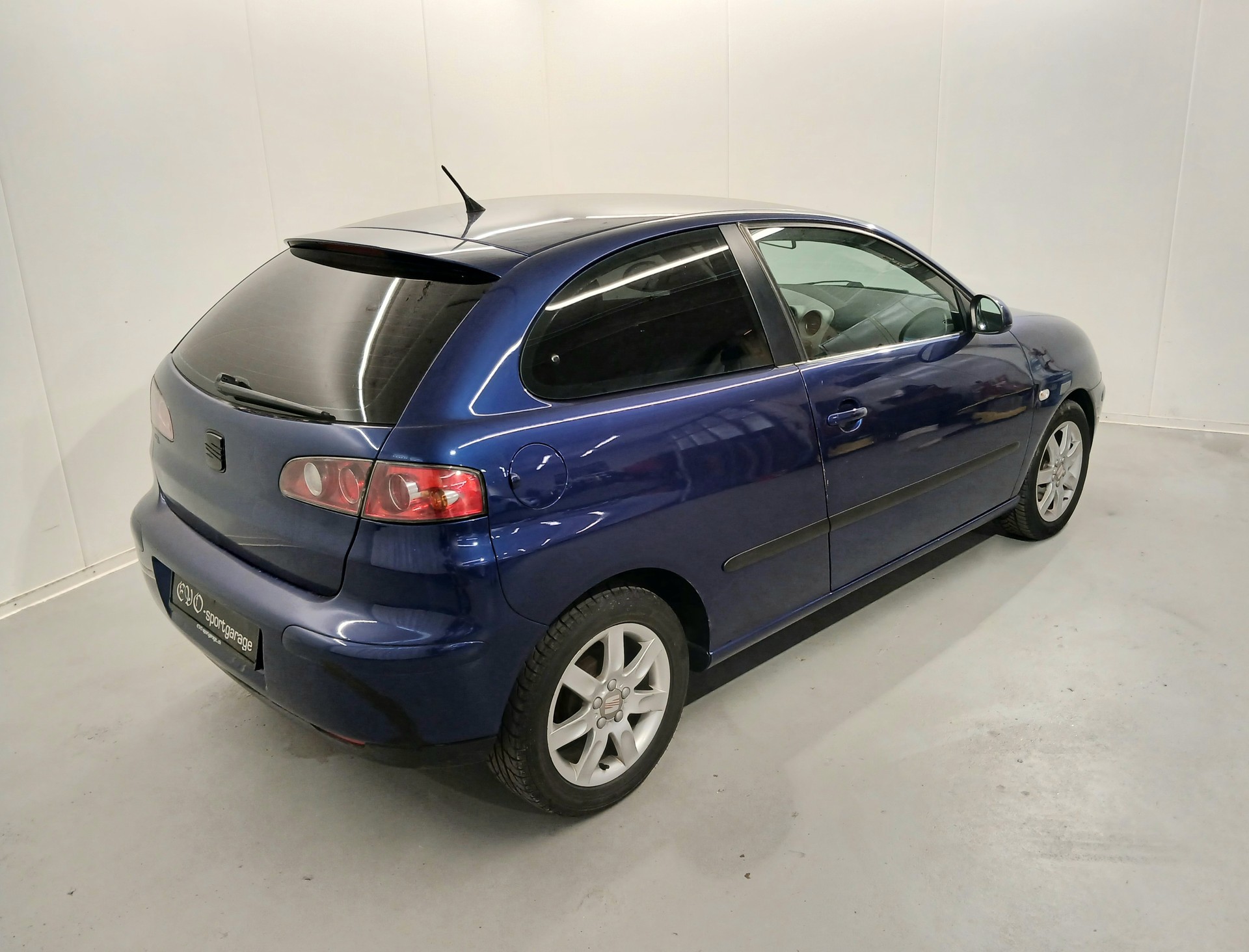 SEAT Ibiza 1.4 16V Stella-image-6