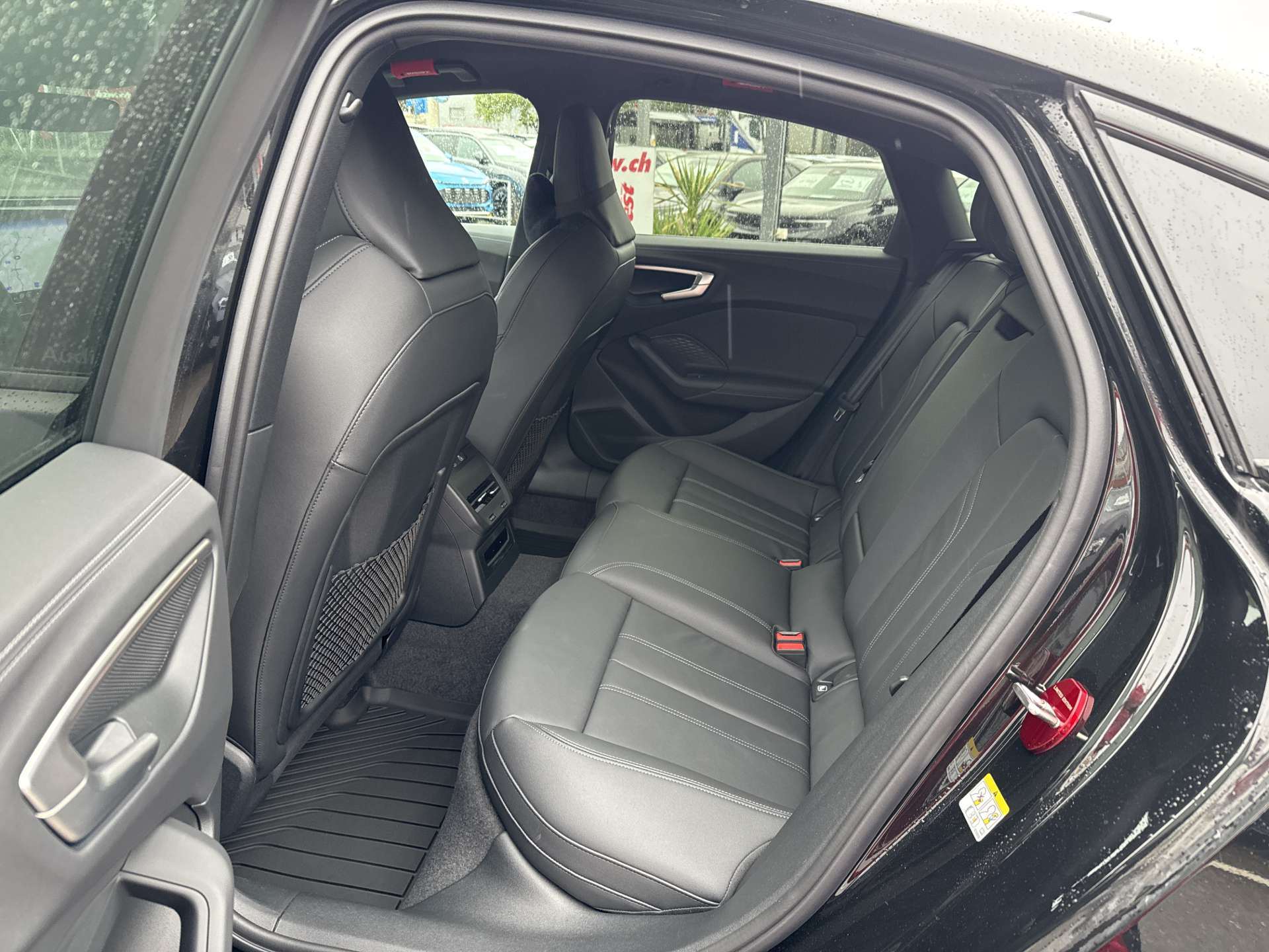 AUDI A5 Limousine 2.0 e-hybrid 270 quattro S-Tronic Automat-image-6