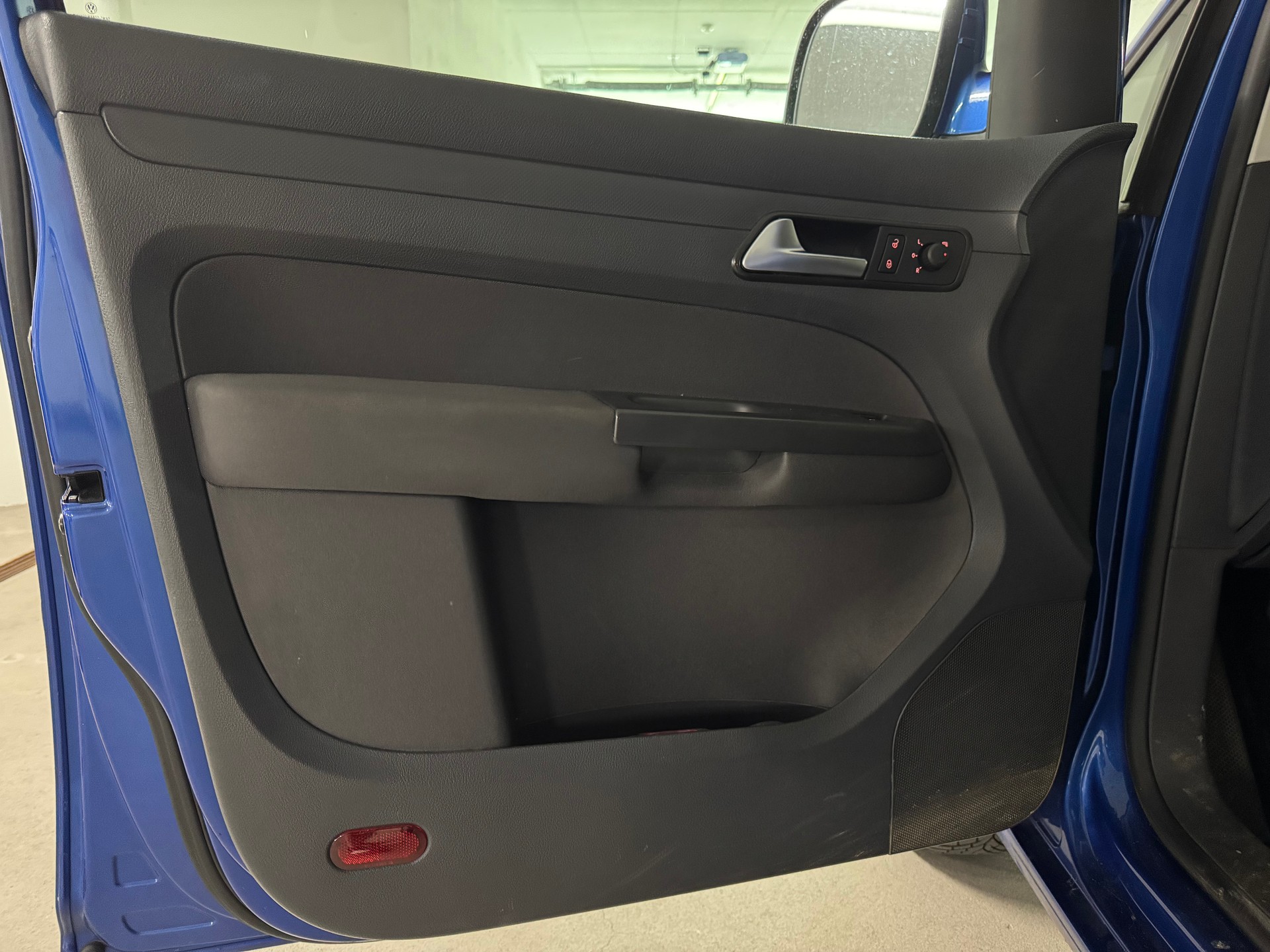 VW Caddy 1.6 TDI Blue Motion Technology Family 1-Hand-image-13