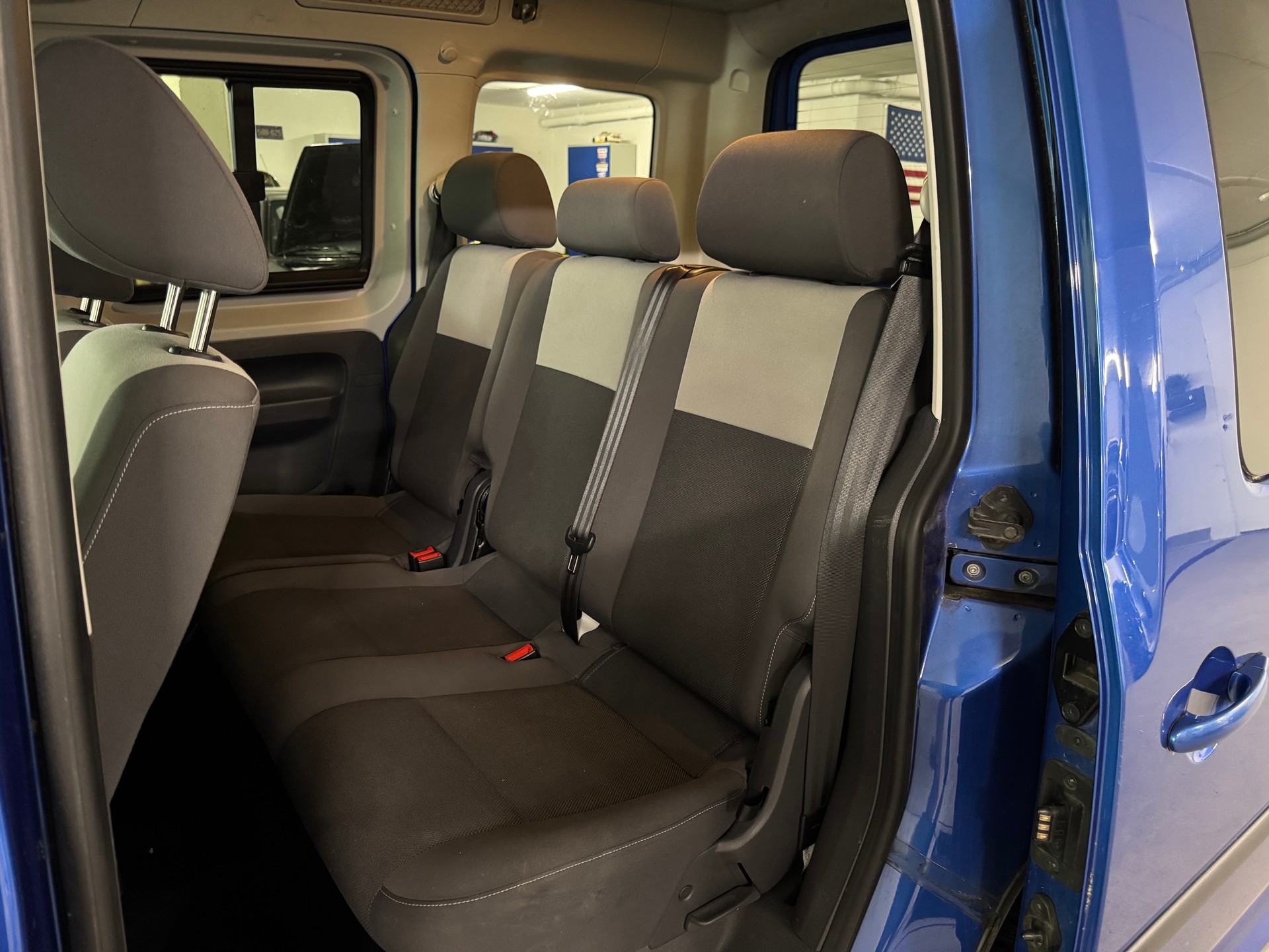 VW Caddy 1.6 TDI Blue Motion Technology Family 1-Hand-image-14