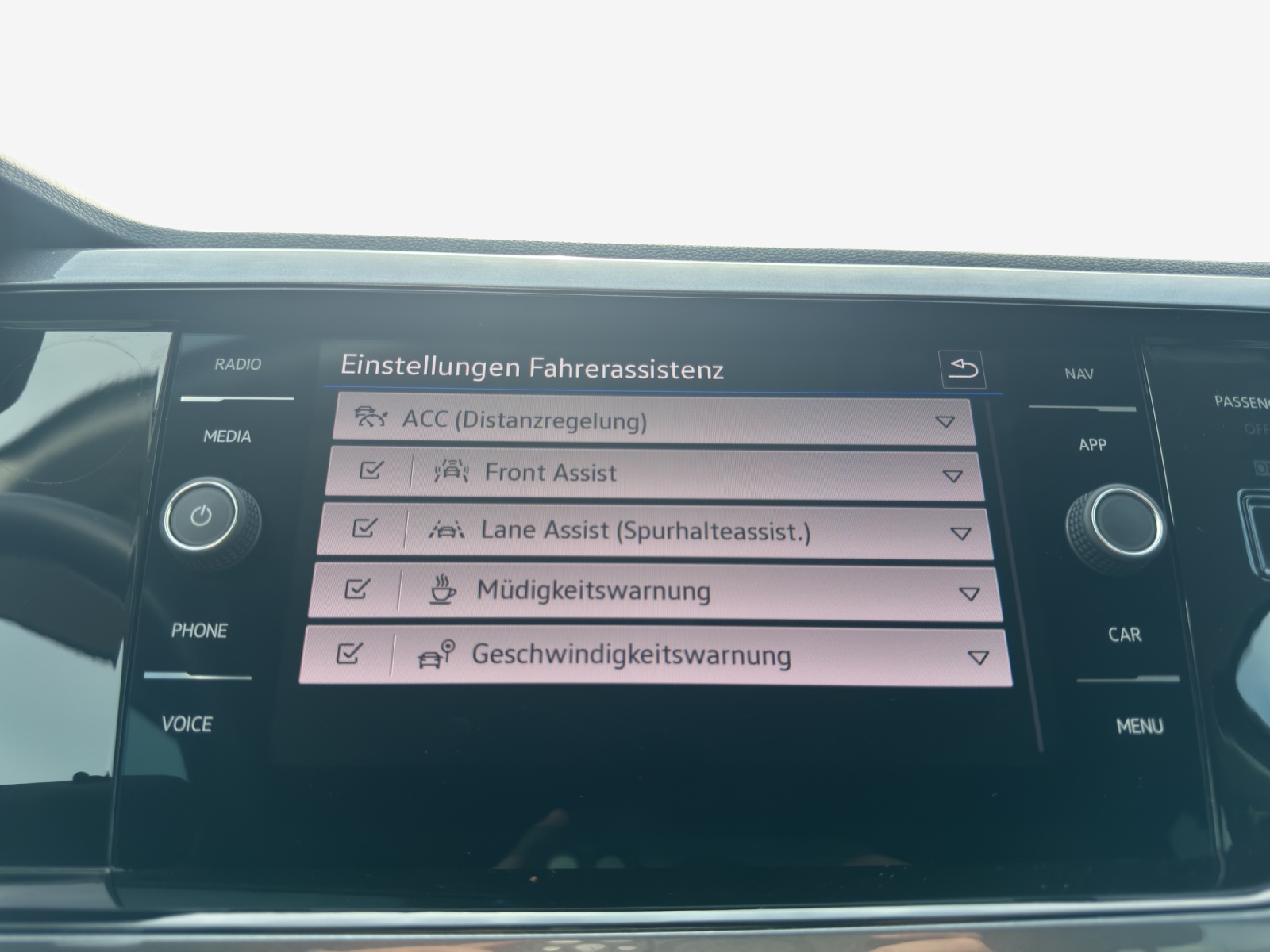 VW Polo 1.0 TSI Style DSG-image-15