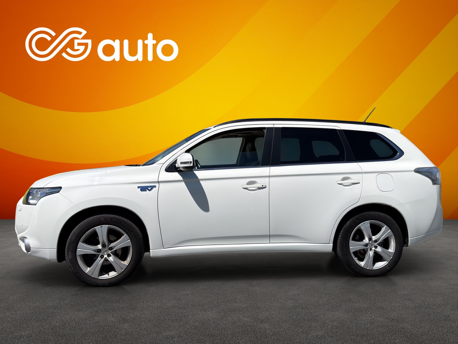 MITSUBISHI Outlander 2.0 PHEV Navigator eAssist-image-3