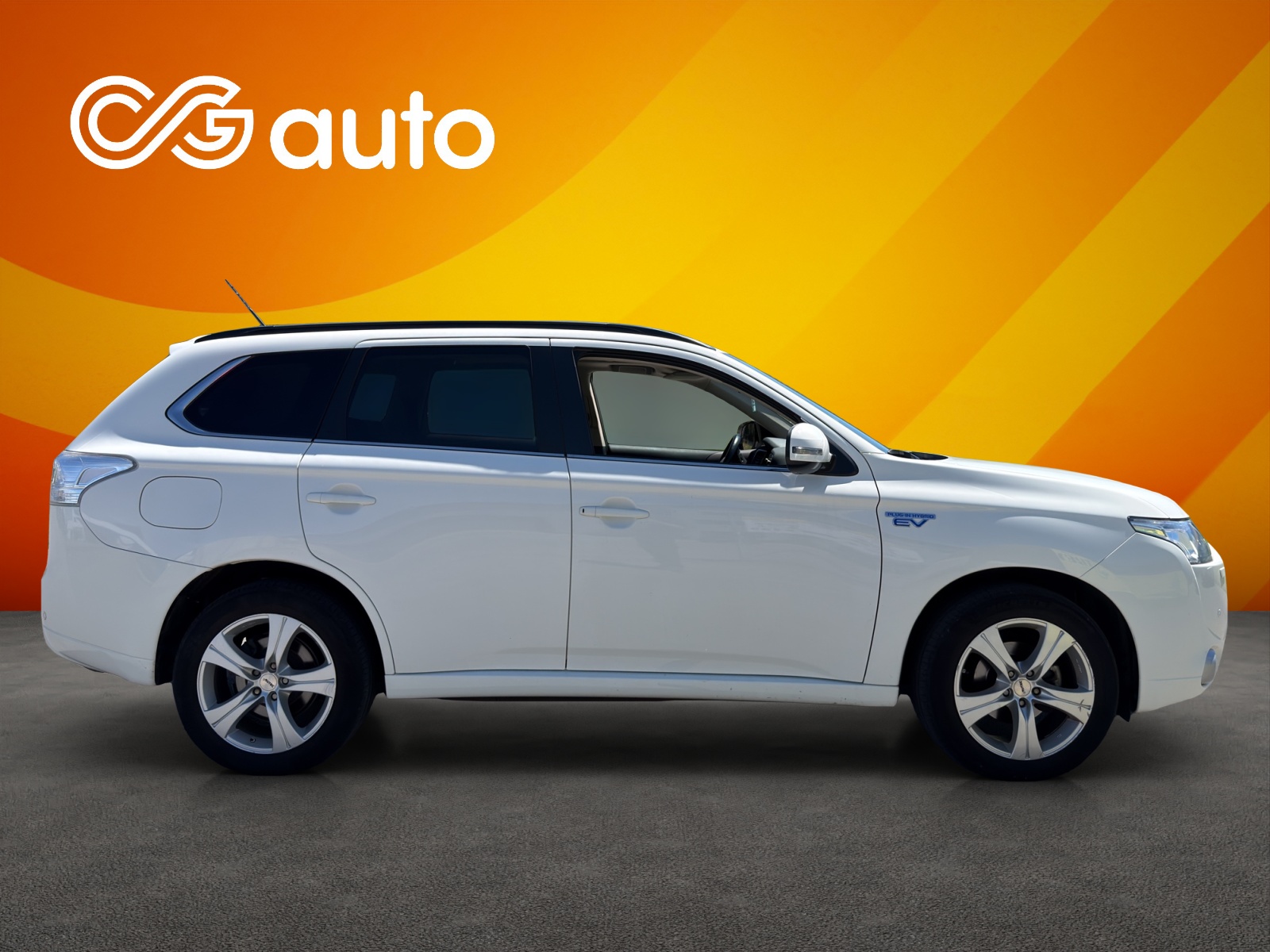 MITSUBISHI Outlander 2.0 PHEV Navigator eAssist-image-4