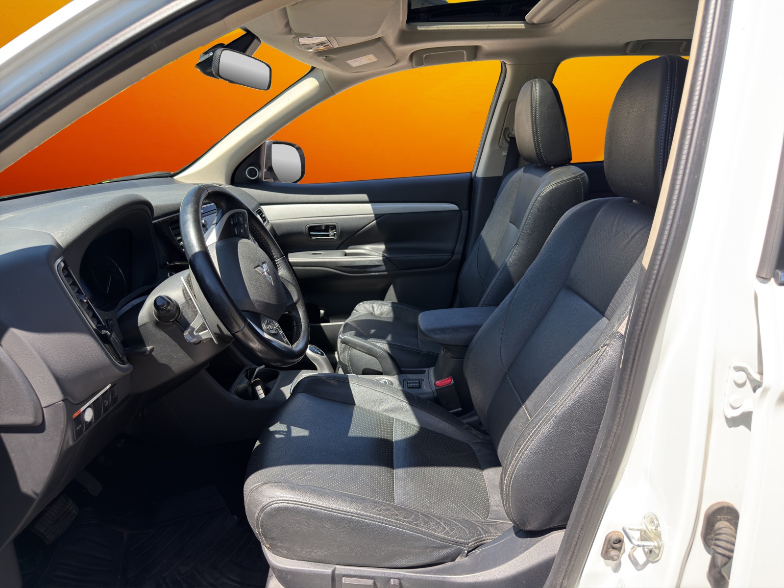 MITSUBISHI Outlander 2.0 PHEV Navigator eAssist-image-9