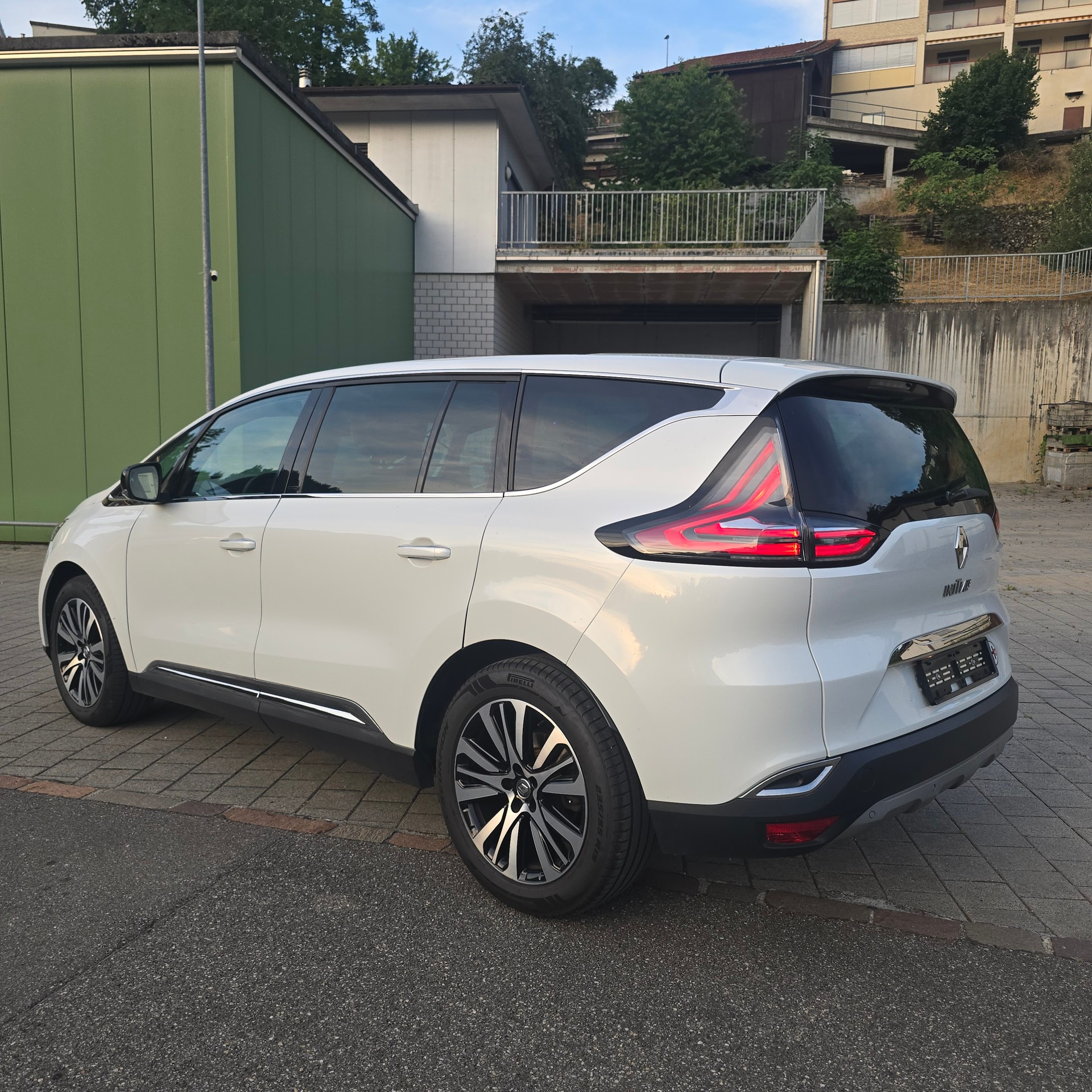 RENAULT Espace 1.6 TCe Initiale EDC-image-2
