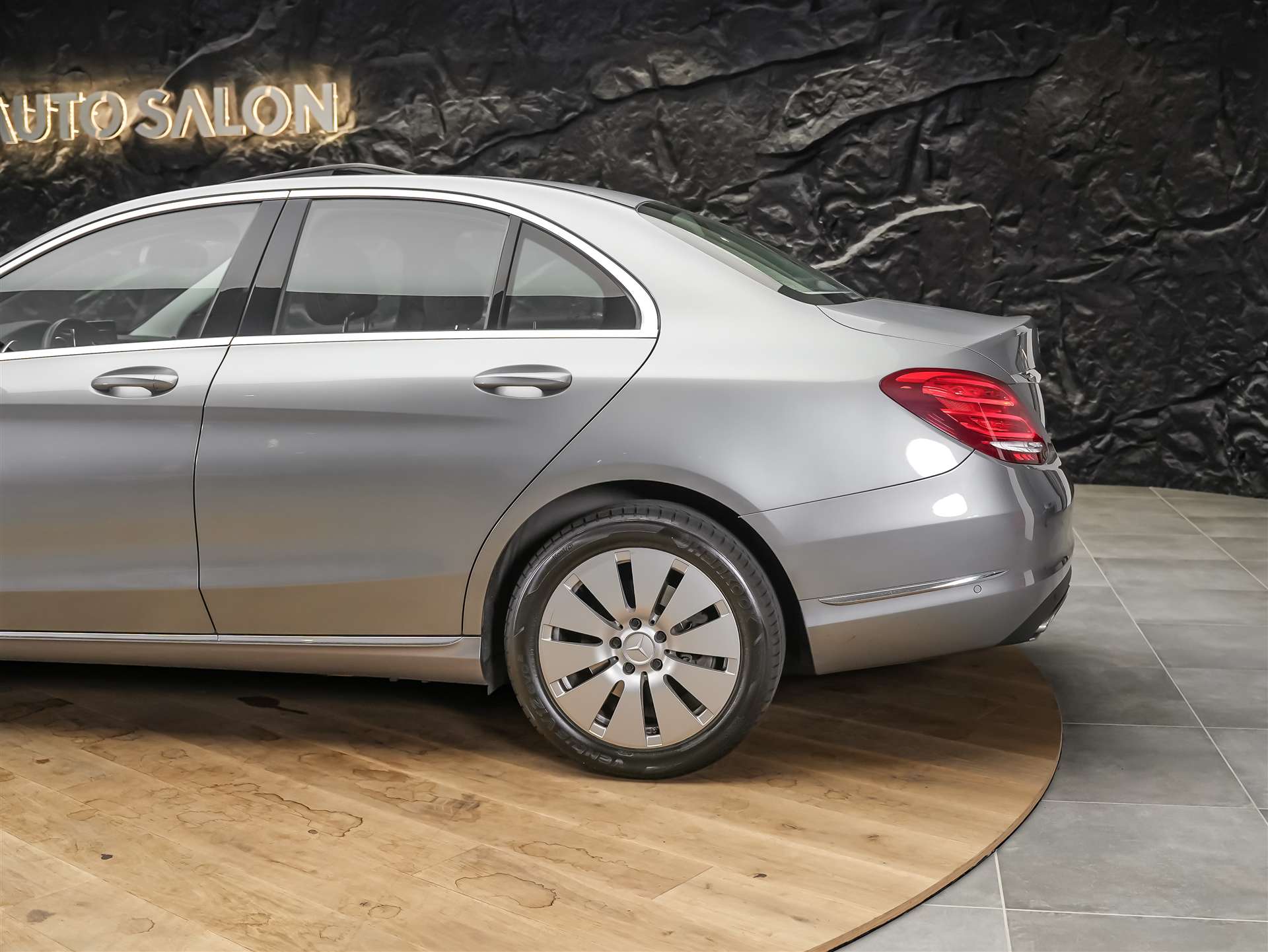 MERCEDES-BENZ C 400 Avantgarde 4Matic 7G-Tronic *El. Sitze mit Memory*Sitzheizung*Panorama*-image-17