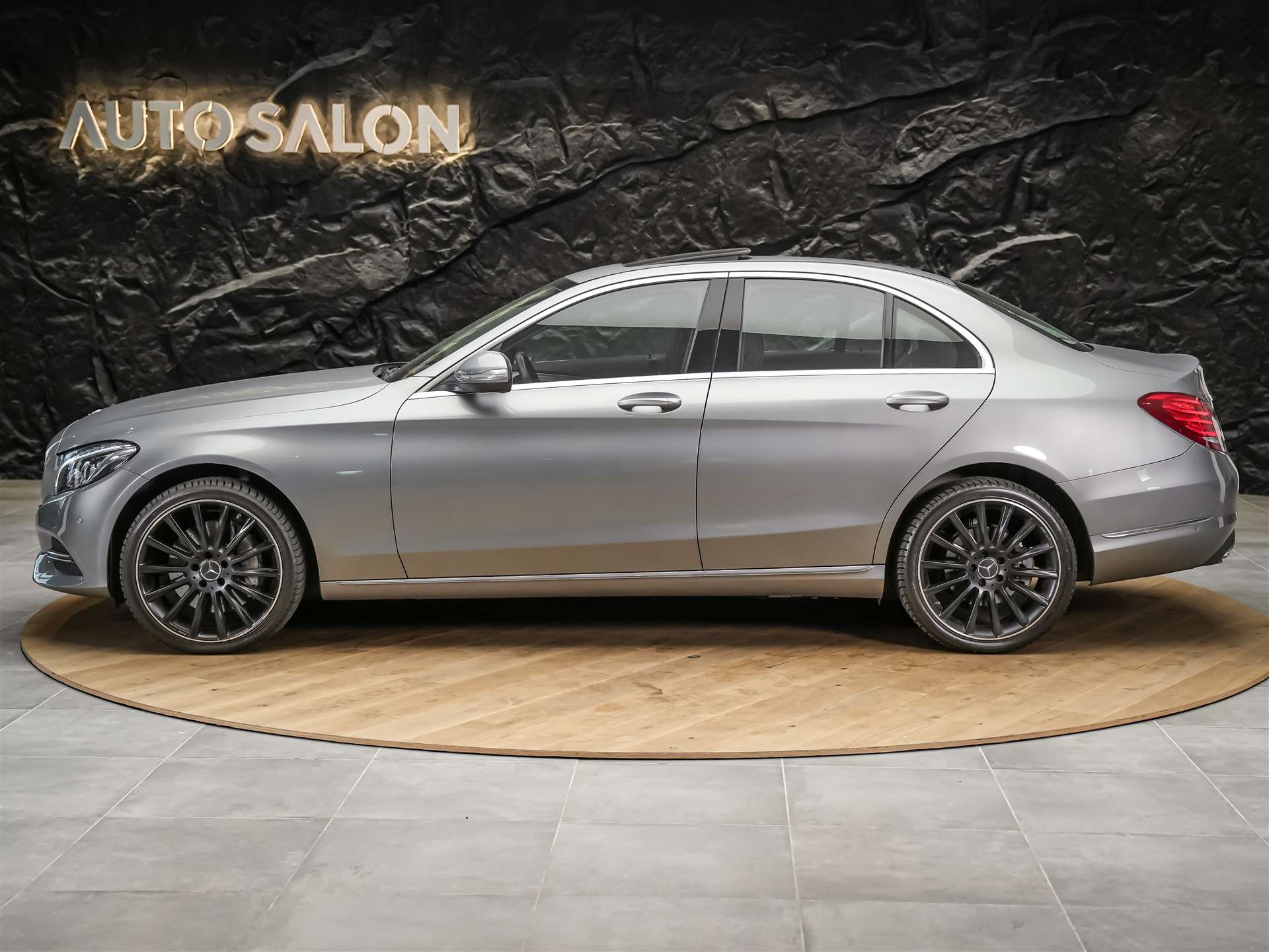 MERCEDES-BENZ C 400 Avantgarde 4Matic 7G-Tronic *El. Sitze mit Memory*Sitzheizung*Panorama*-showroom-element-1